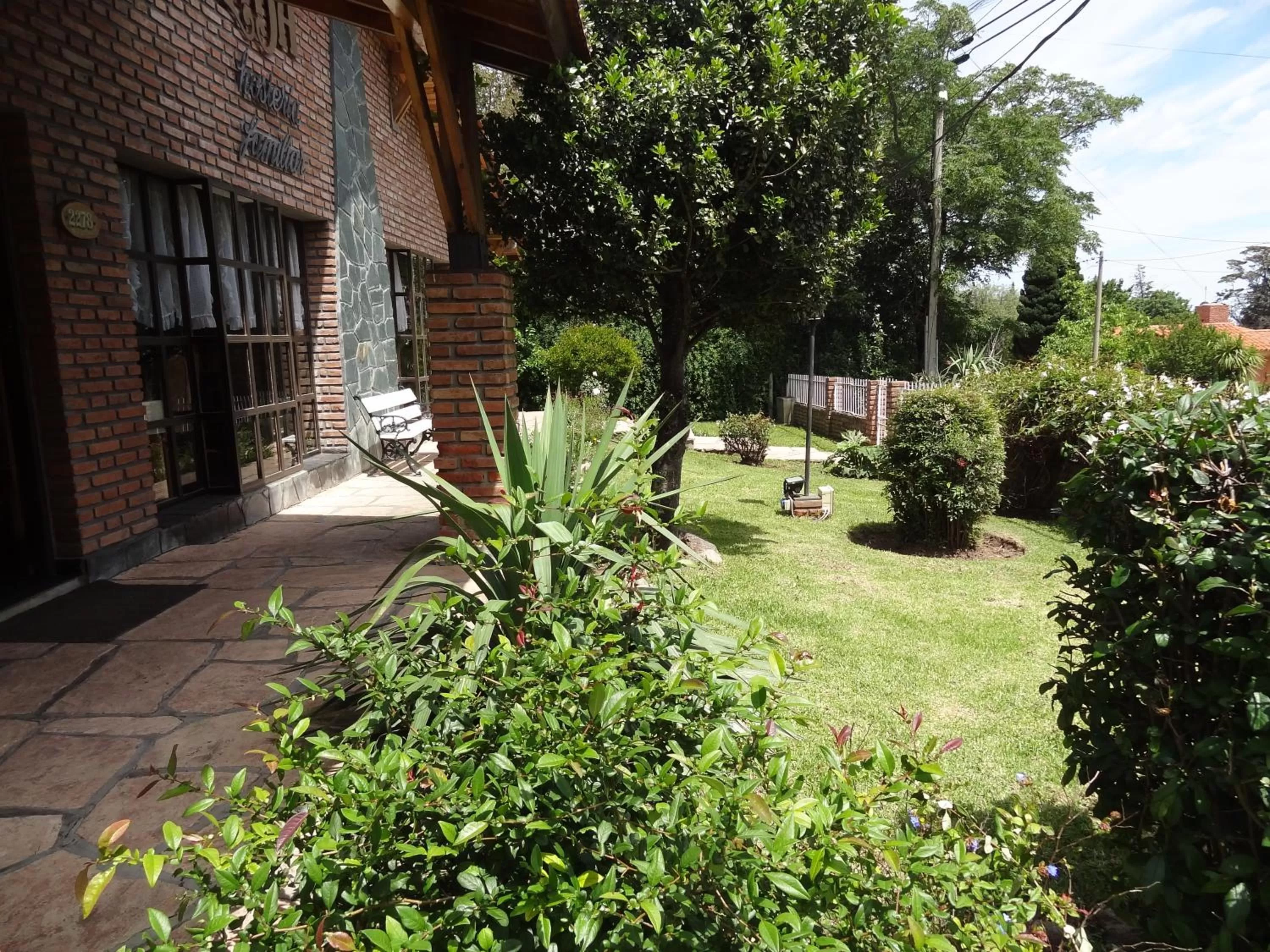 Facade/entrance in Hostería Lida