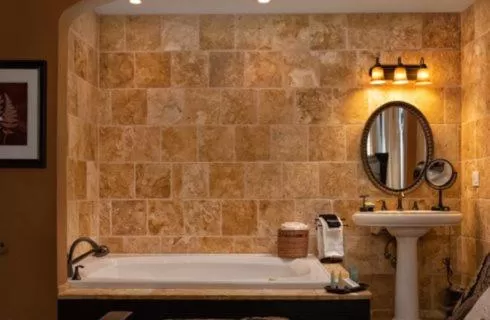 Bathroom in Black Walnut B&B Inn
