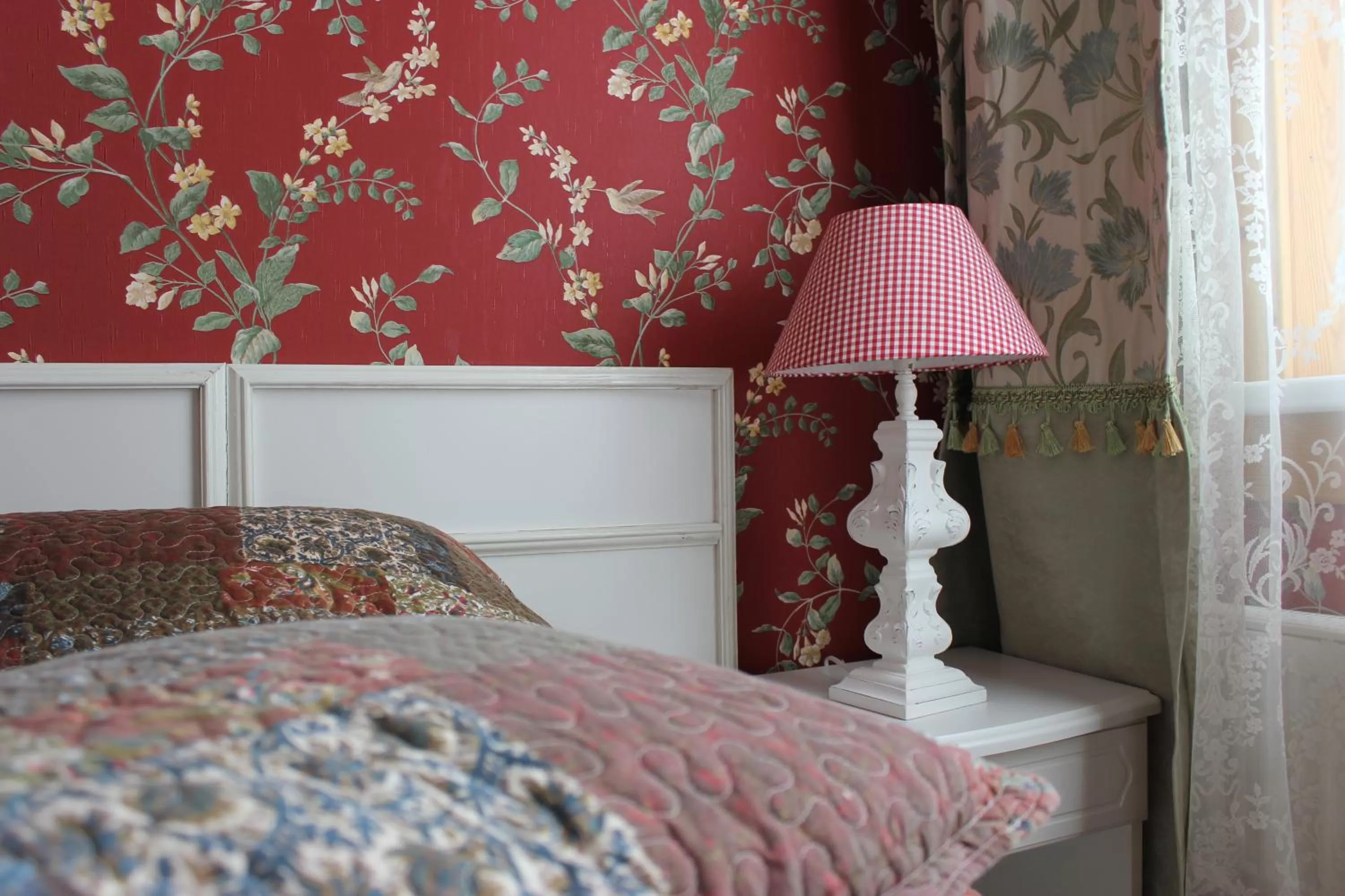 Decorative detail, Bed in City Center Kaķis B&B