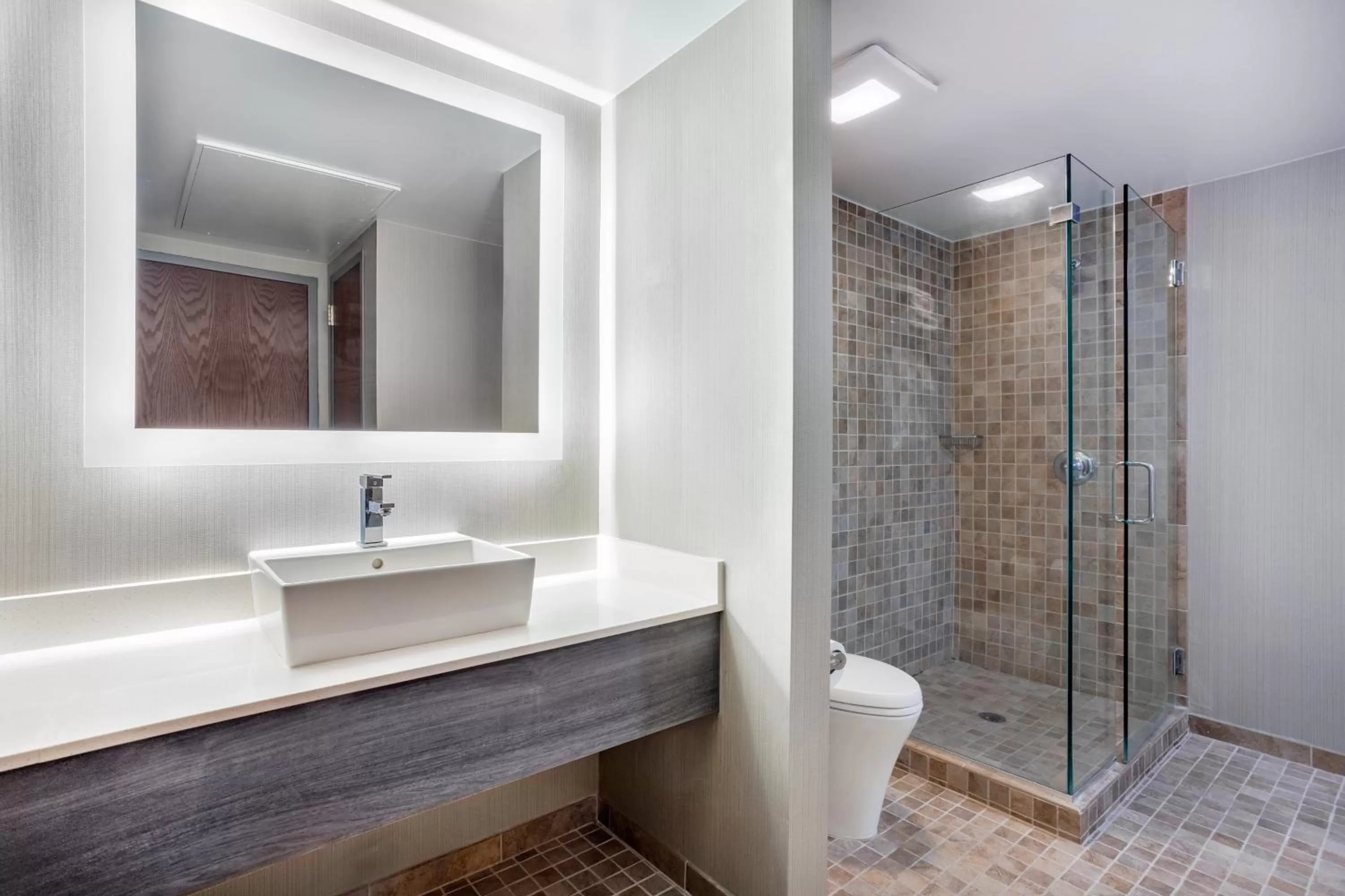 Bathroom in Holiday Inn Lafayette-City Centre by IHG