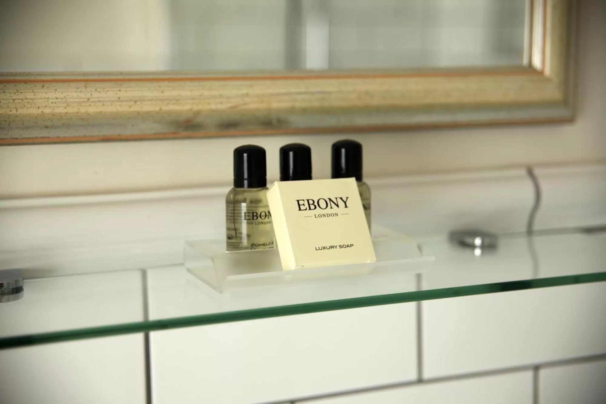 Bathroom in The Erskine Arms