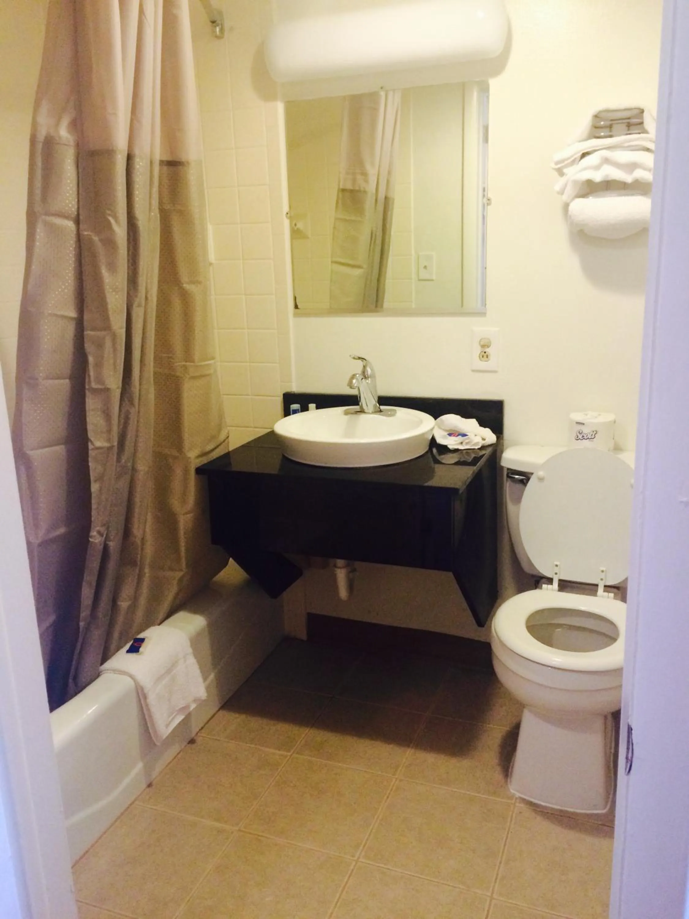 Bathroom in Motel 6-Frackville, PA