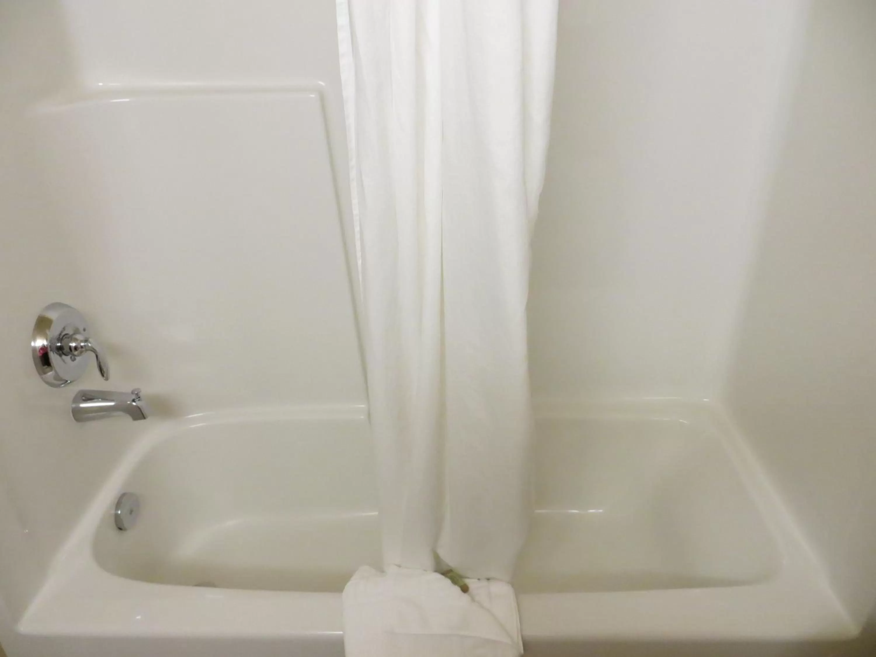 Bathroom in Super 8 by Wyndham Abbotsford BC