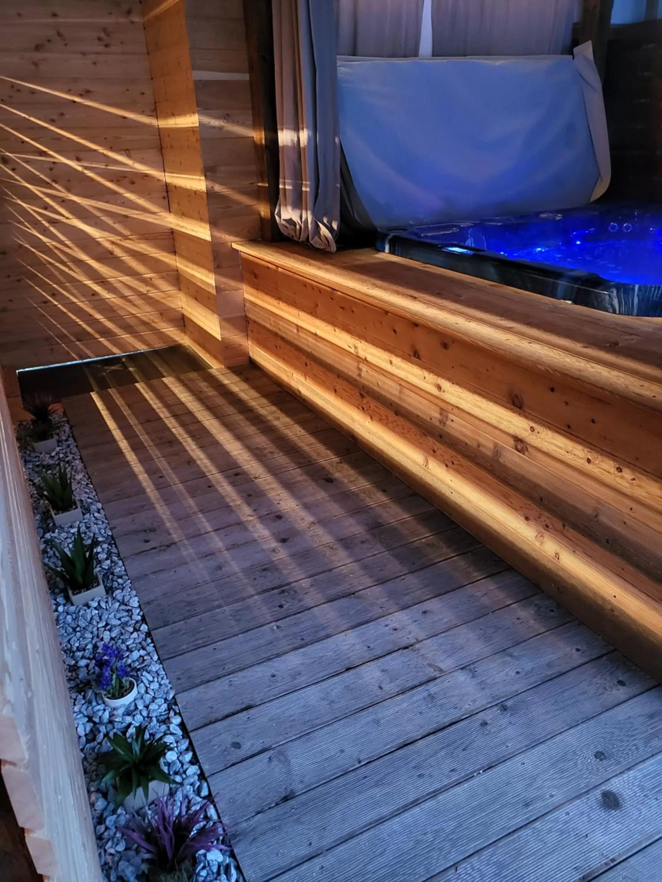 Hot Tub in Hiša stare mame