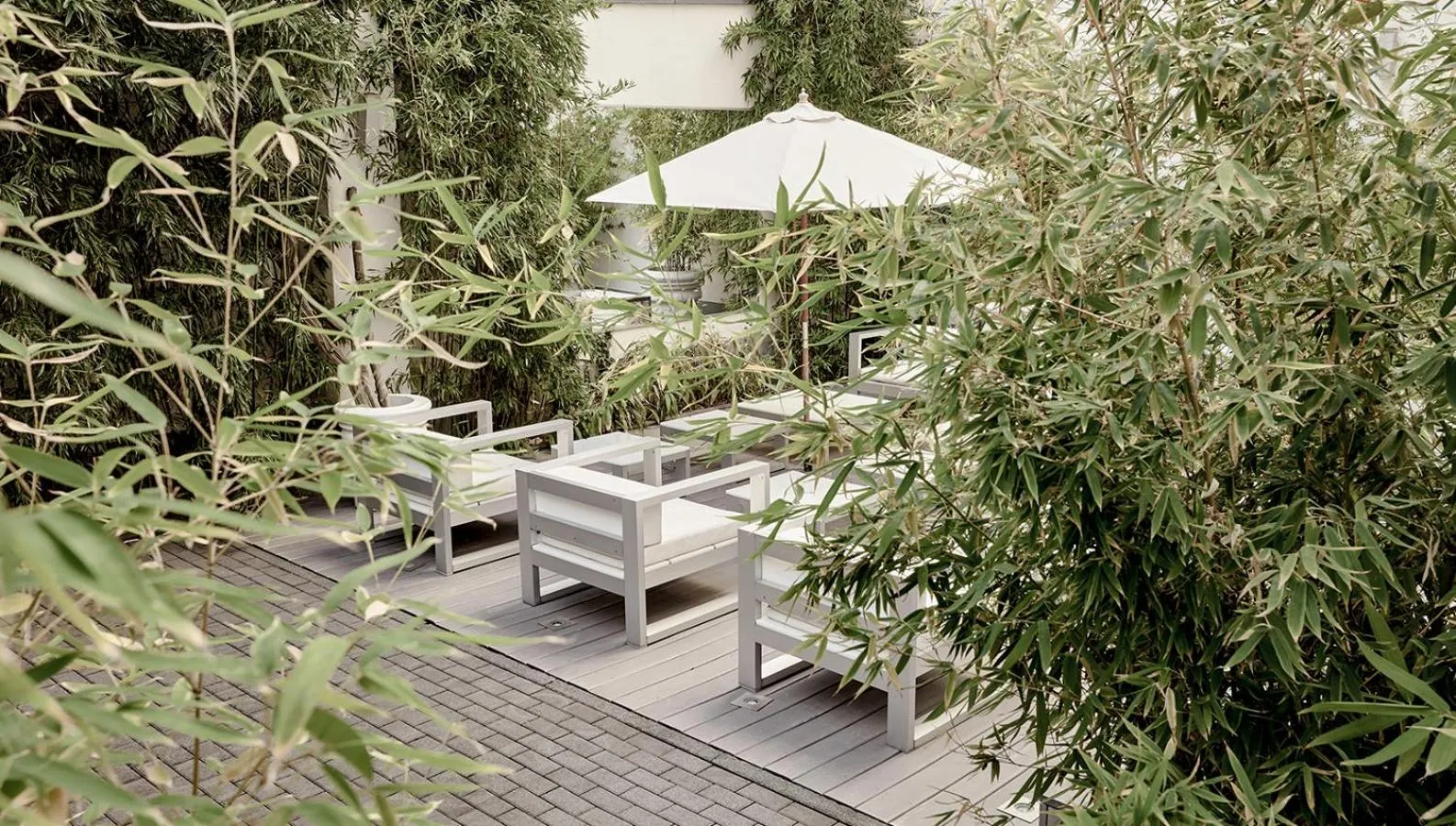 Balcony/Terrace in The Pure, Frankfurt, a Member of Design Hotels