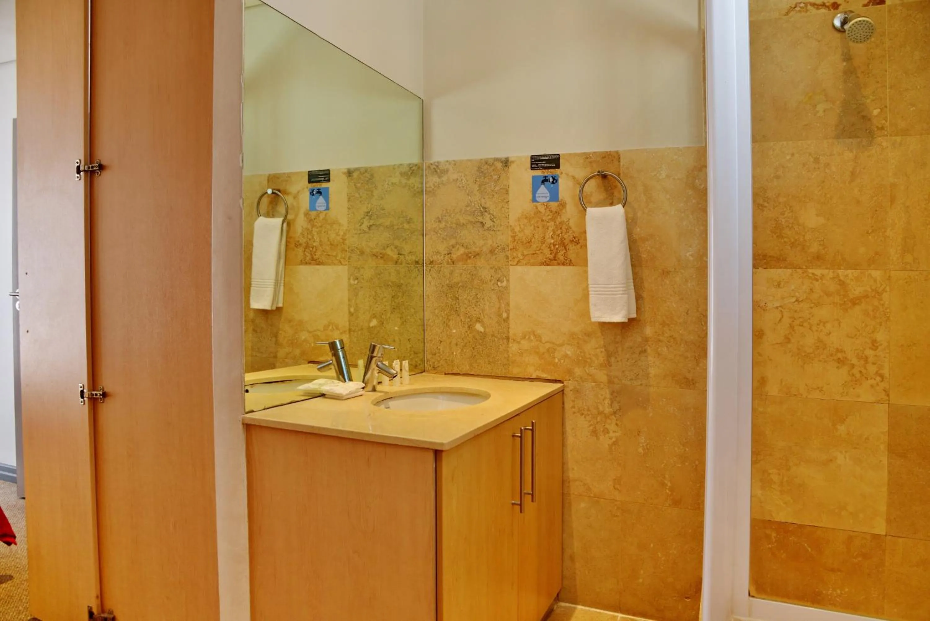 Bathroom in Fountains Hotel