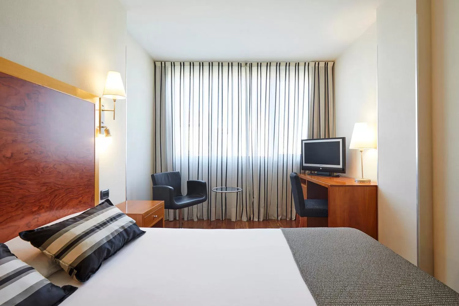 Bedroom, Bed in Exe Plaza Delicias