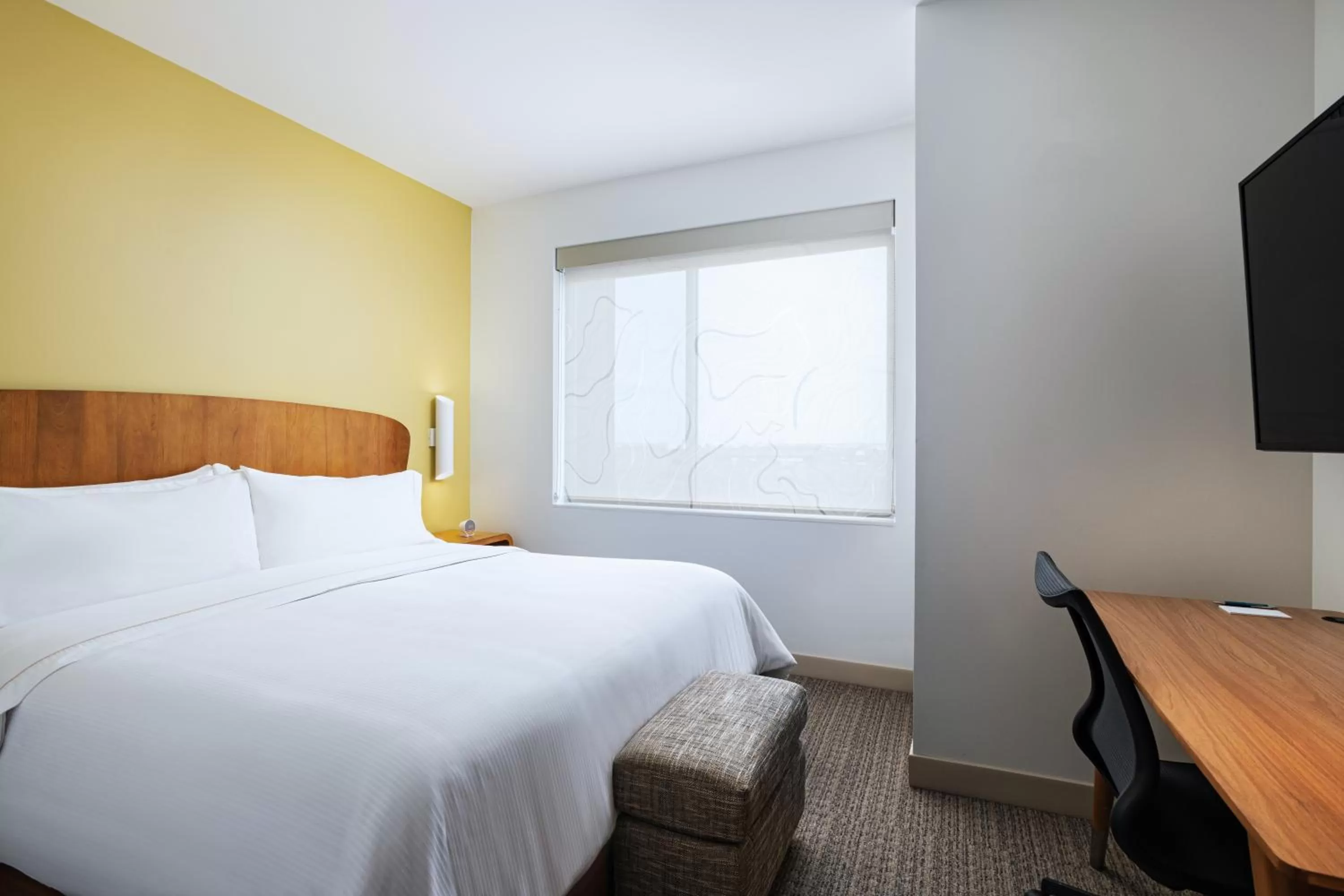 Bedroom, Bed in Element Dallas Las Colinas