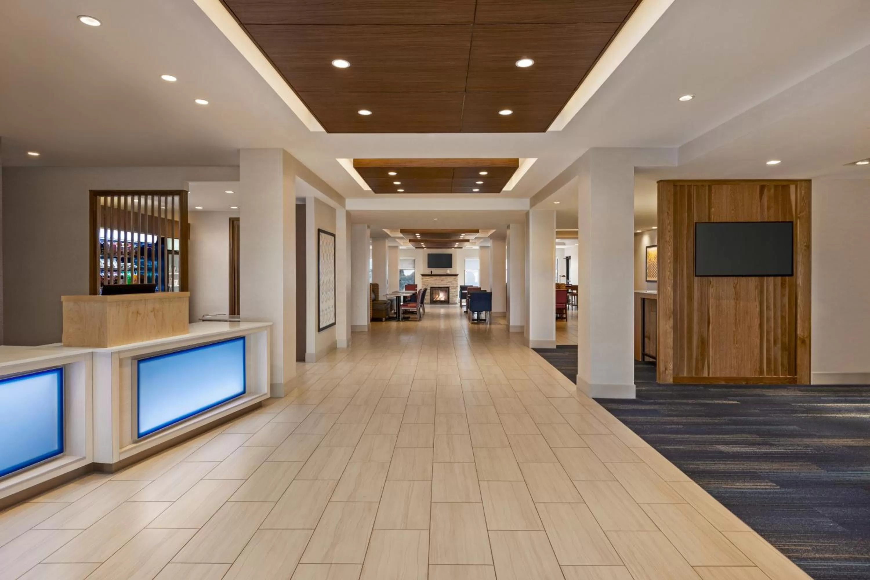 Lobby or reception in Holiday Inn Express & Suites Denver Airport by IHG
