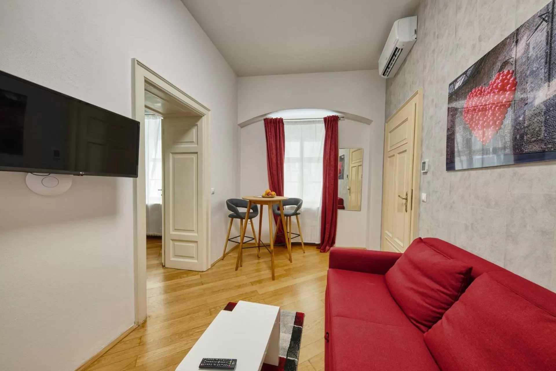 Living room in Aapartamentoos