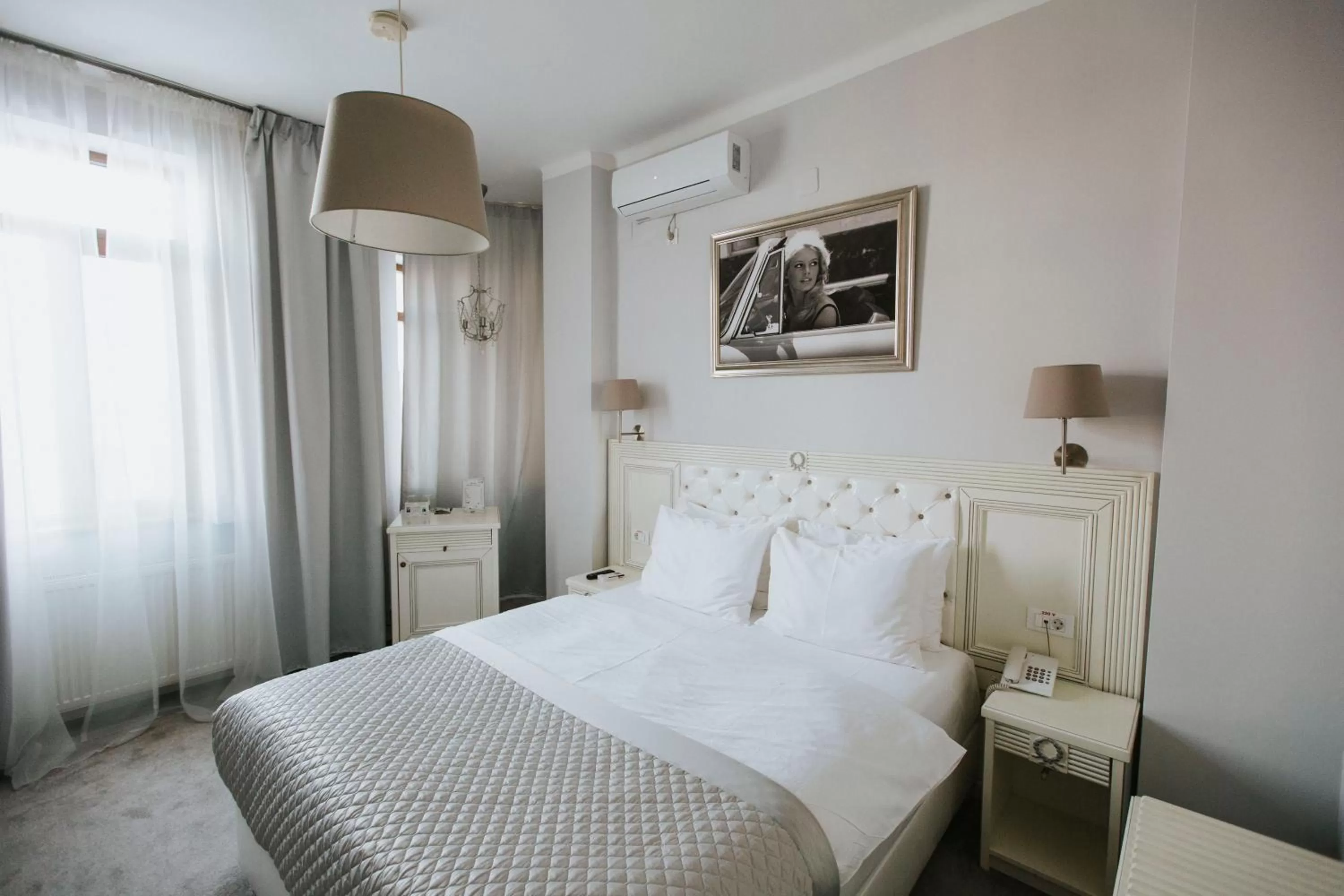 Photo of the whole room, Bed in Vila Cornelia