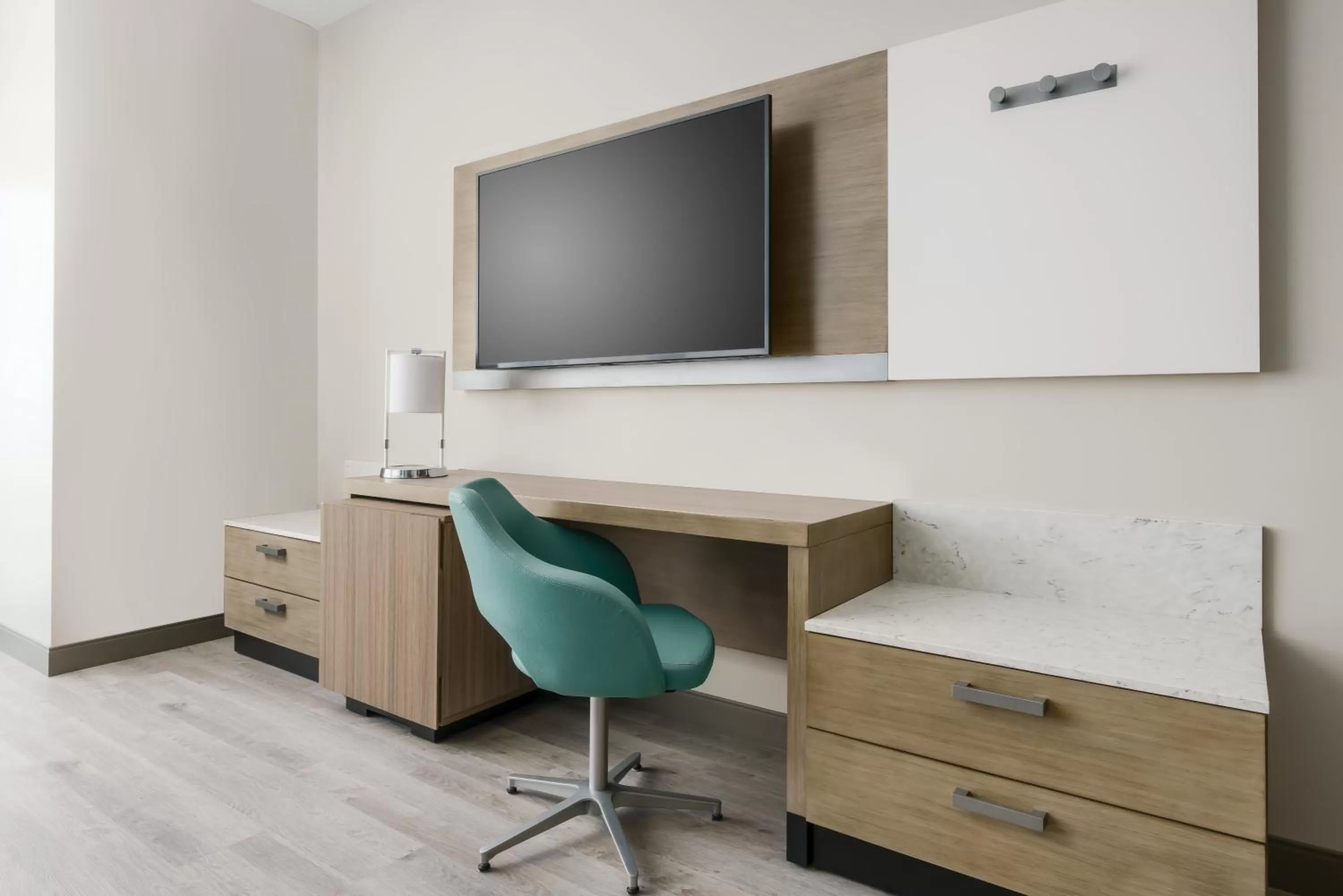 TV and multimedia in Hyatt Place Panama City Beach - Beachfront