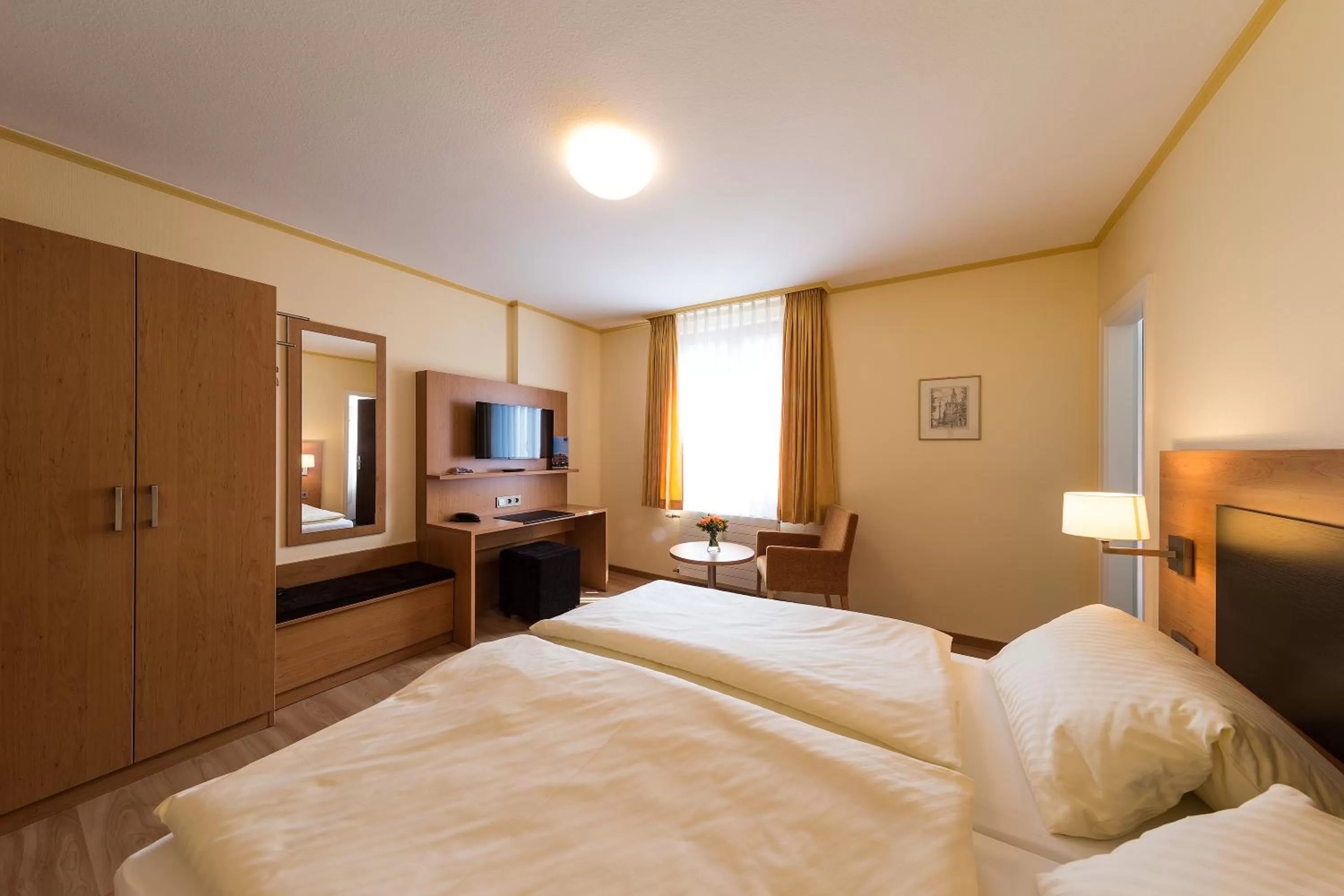 Bed in Hotel Hirschen