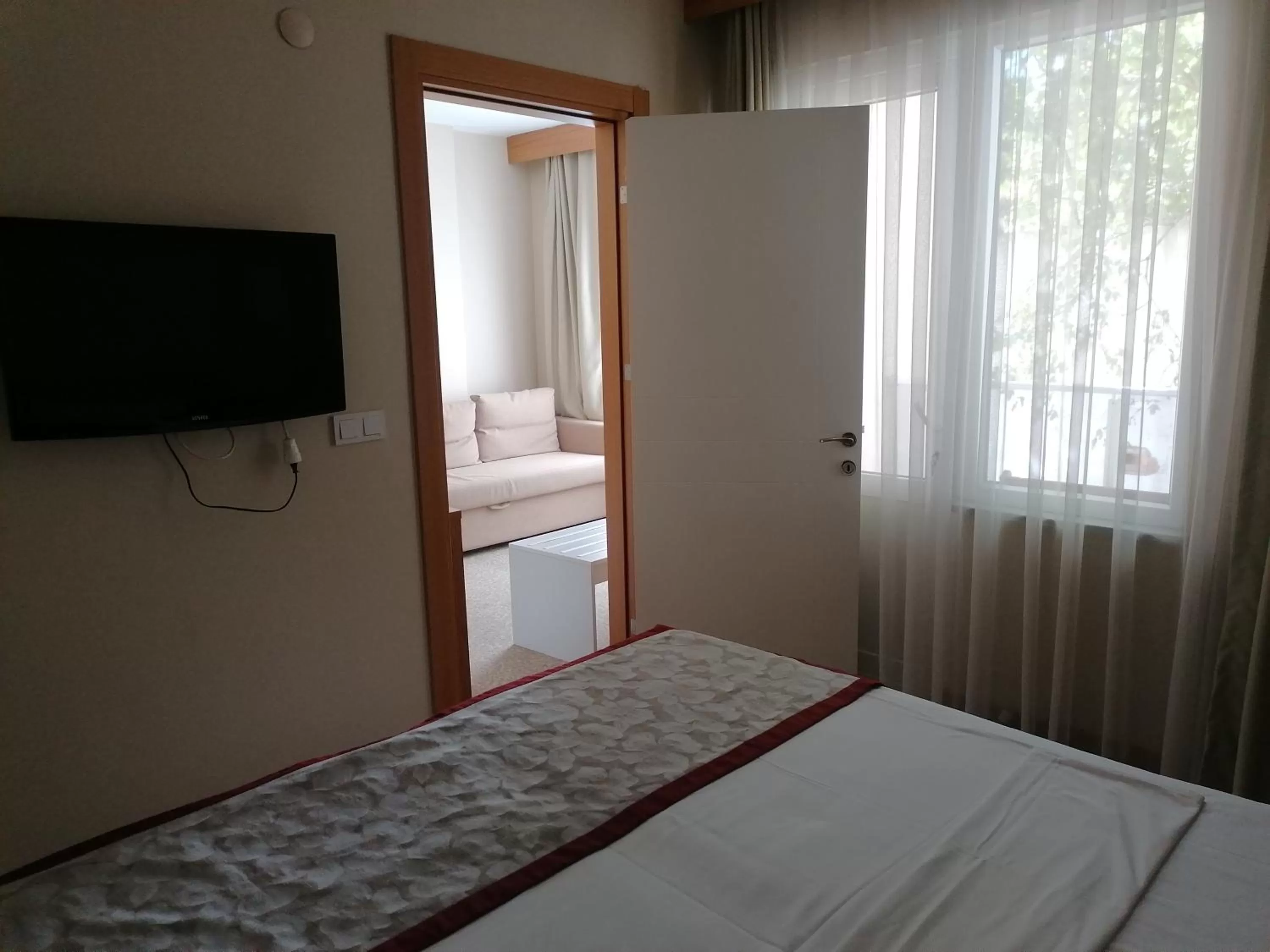 Living room, Bed in Trakya City Hotel