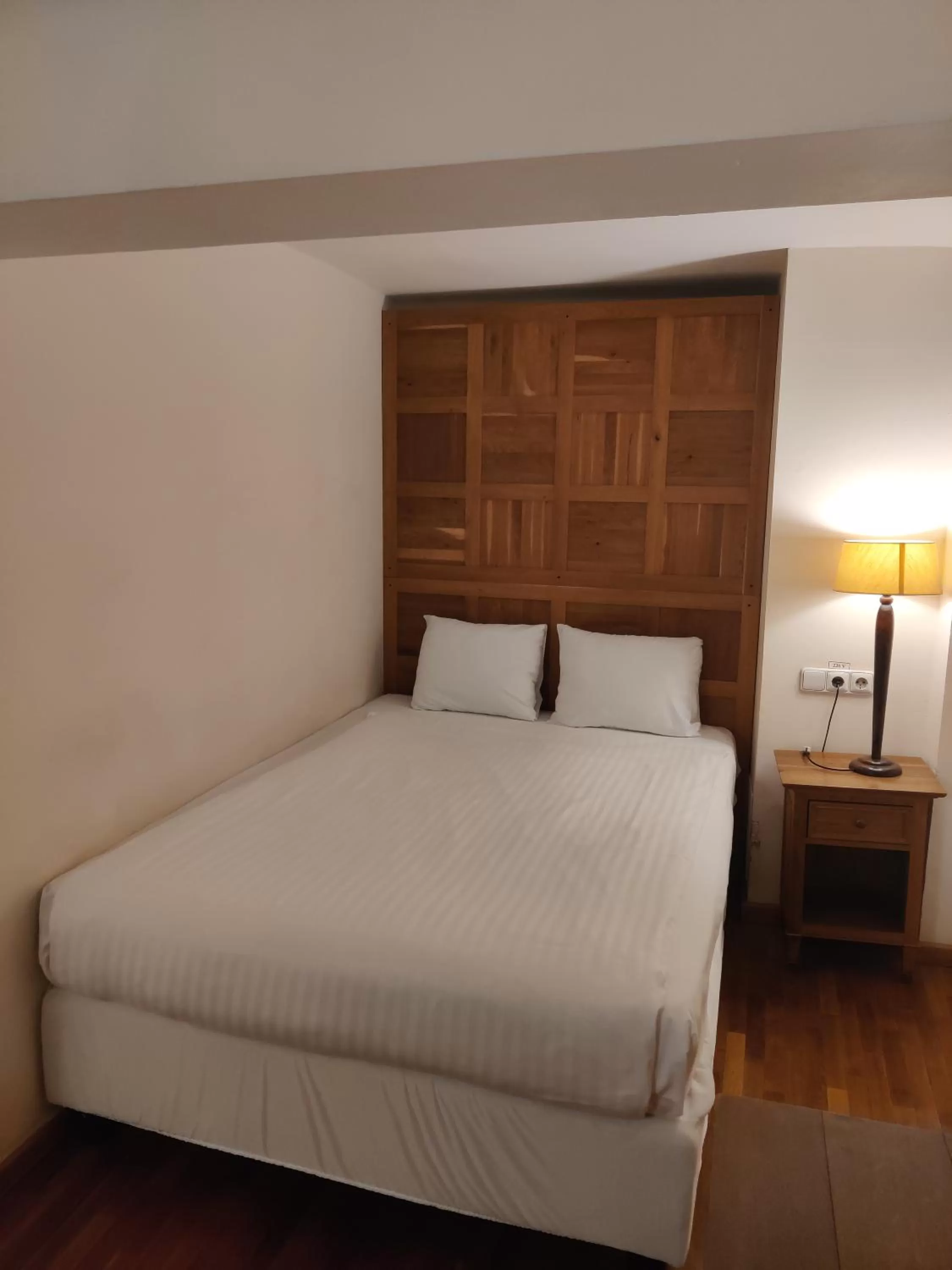 Bed in Rembrandt Old Town