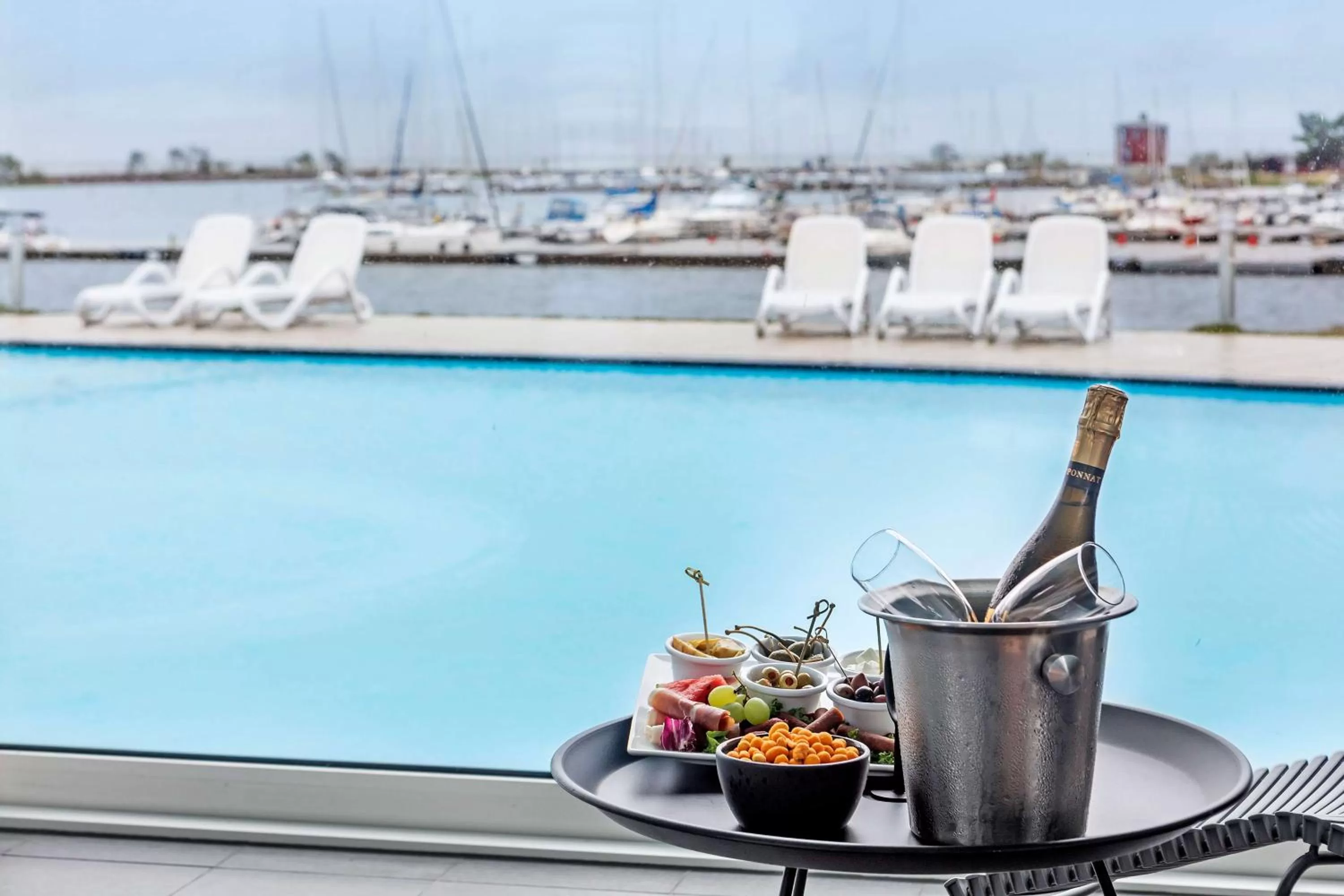 Pool view in Best Western Hotel Corallen