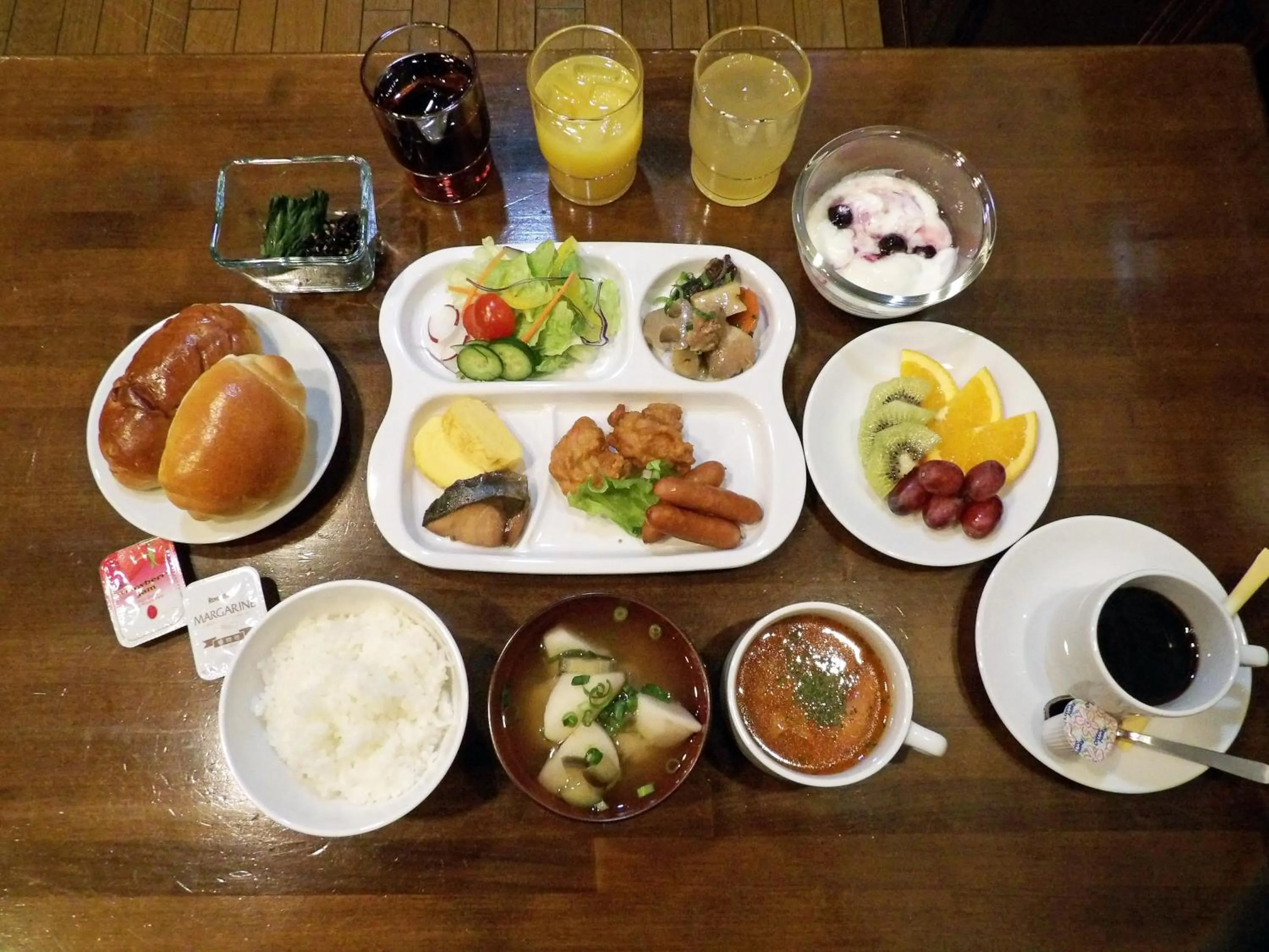 Buffet breakfast in Southern Cross Inn Matsumoto