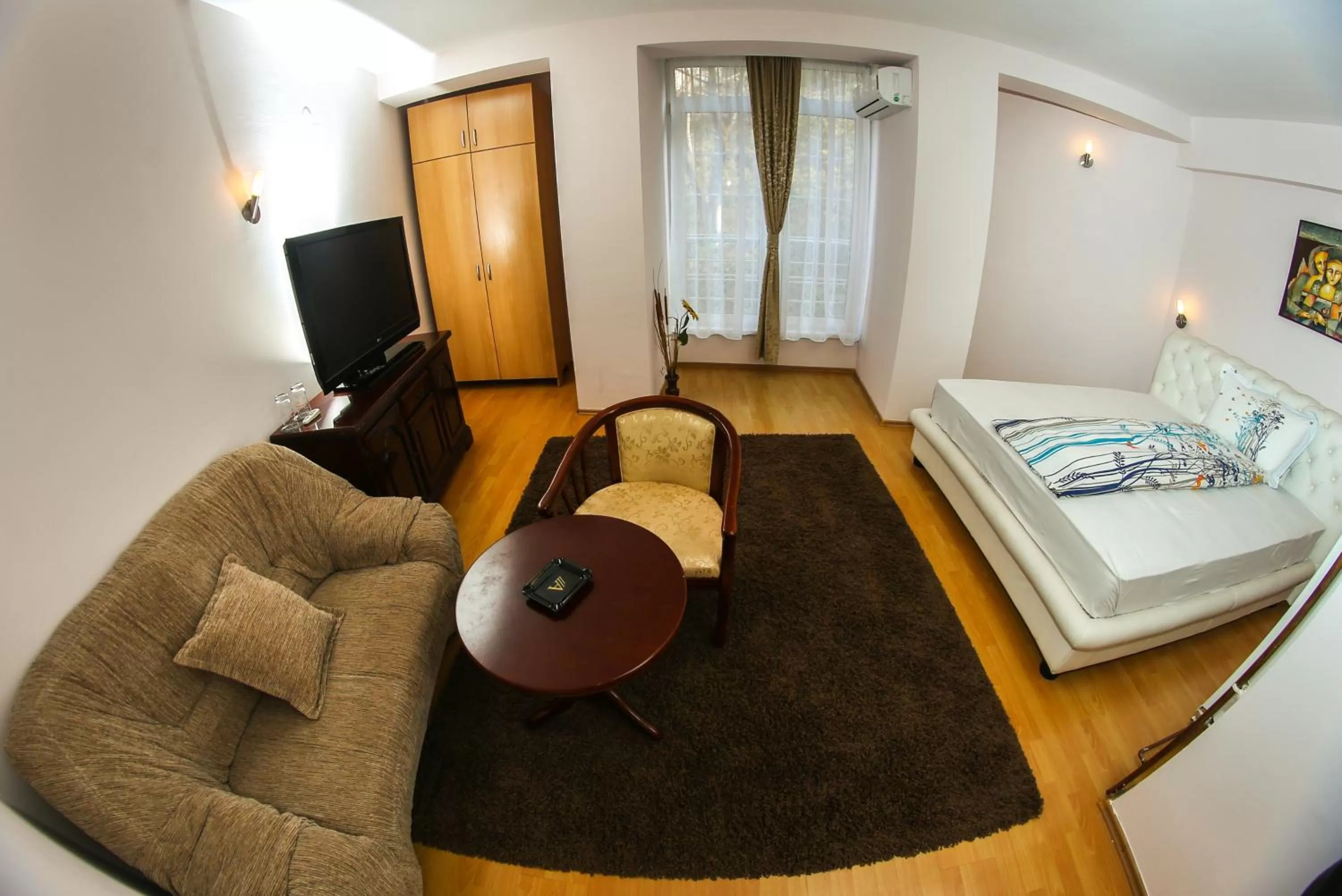 Photo of the whole room, Bed in Hotel Fontana