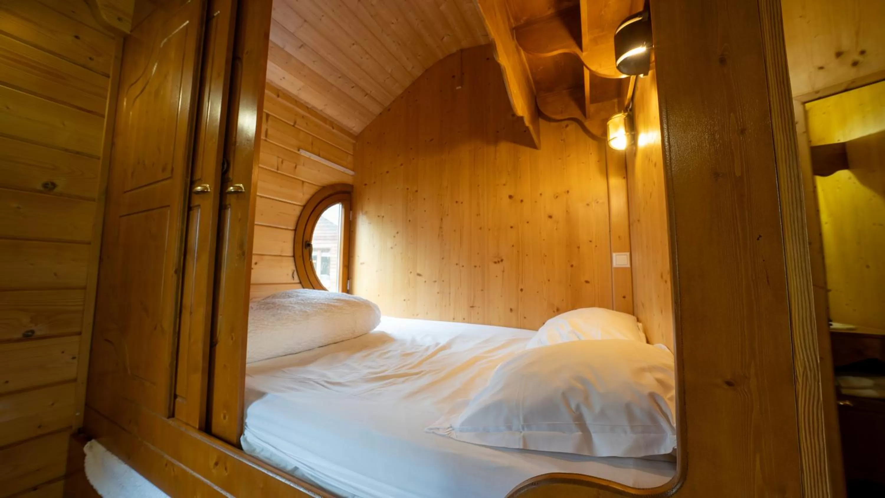 Bed in Le Village de la Champagne - Slowmoov