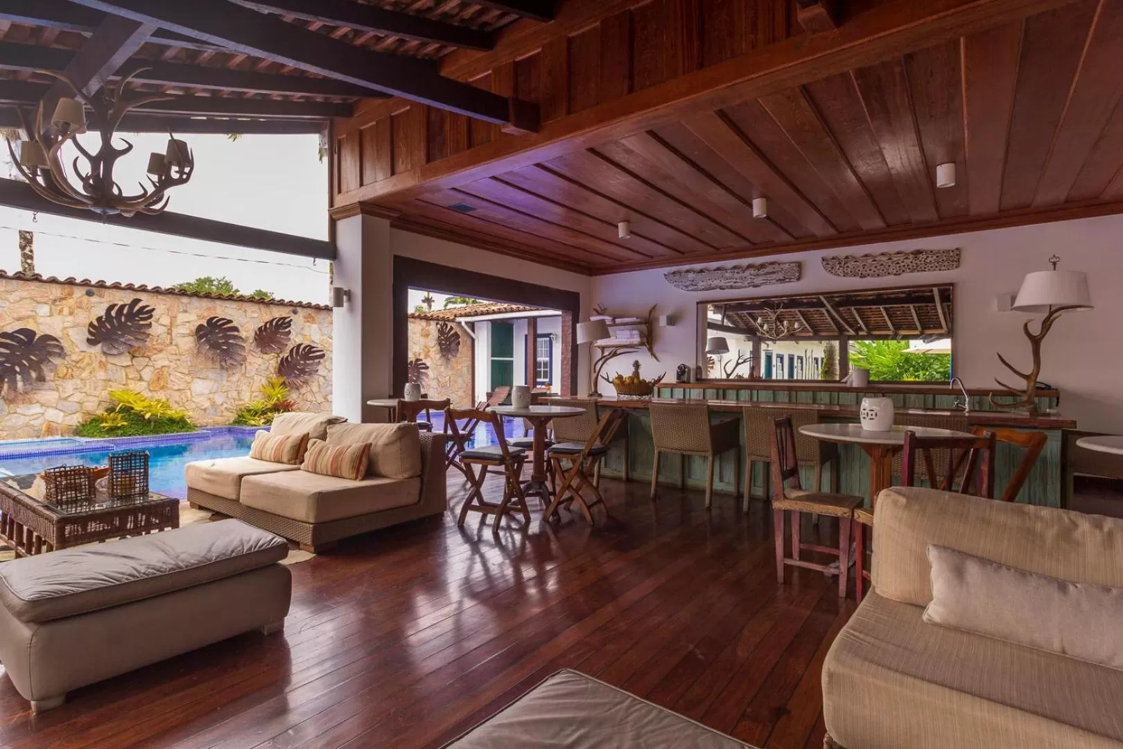 Restaurant/places to eat in Pousada Porto Imperial