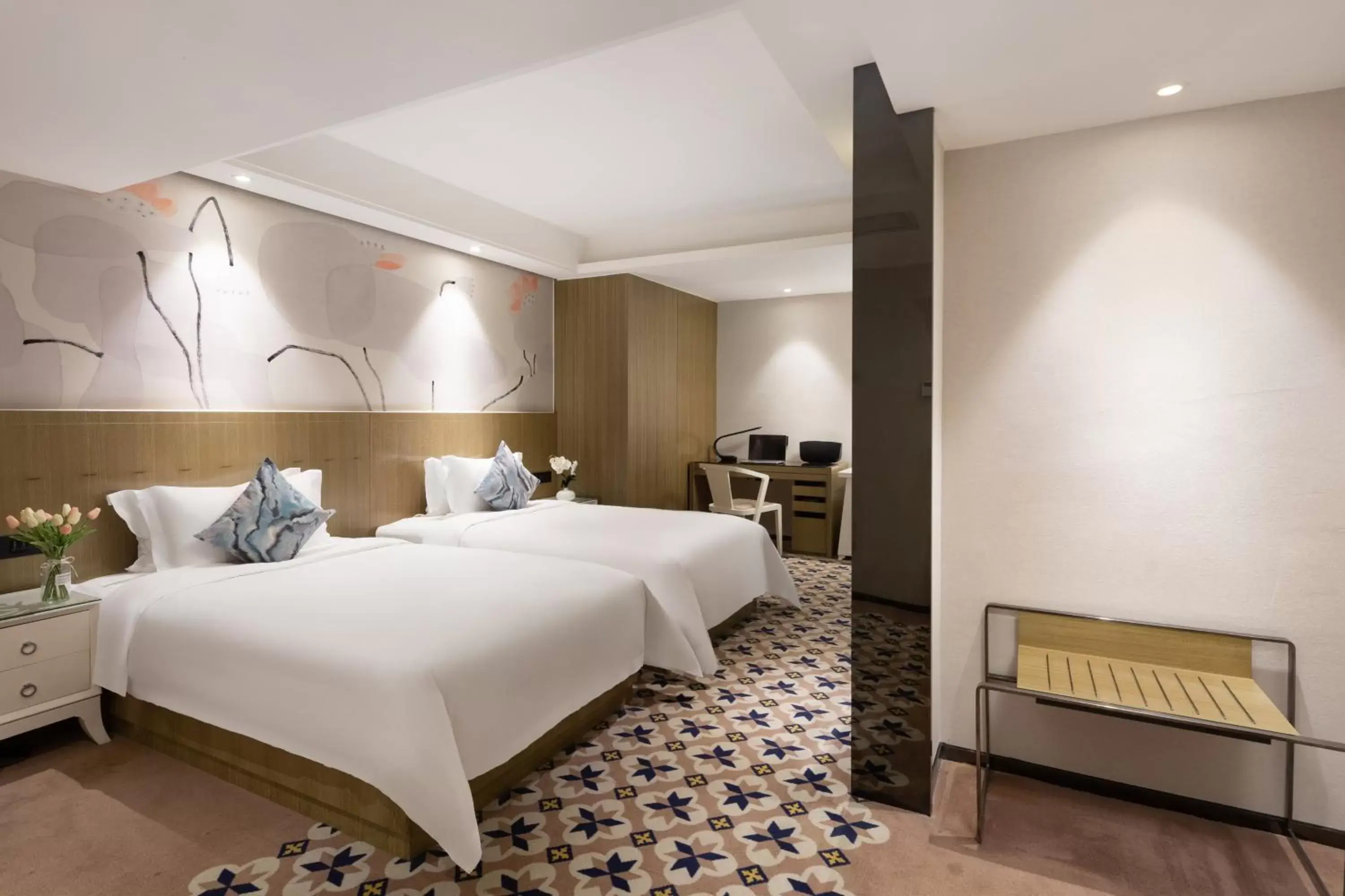 Superior Twin Room with No Window in Paco Hotel Gangding Metro Guangzhou-Free Shuttle Bus Service for Cantonfair 15Oct -4Nov Superior Twin Room with No Window in Paco Hotel Gangding Metro Guangzhou-Free Shuttle Bus Service for Cantonfair 15Oct -4Nov