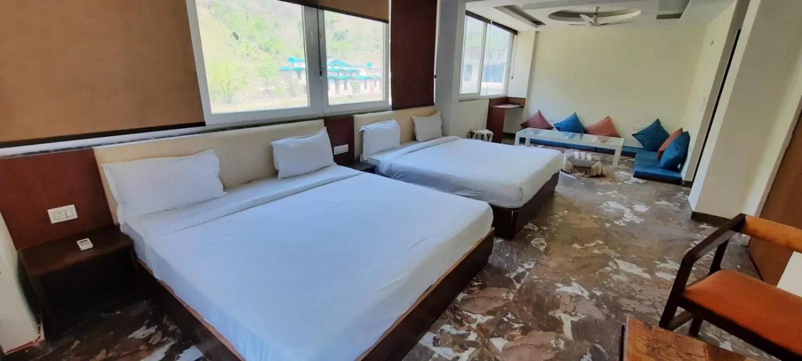 Shower, Bed in Hotel Hidden Delight Rishikesh