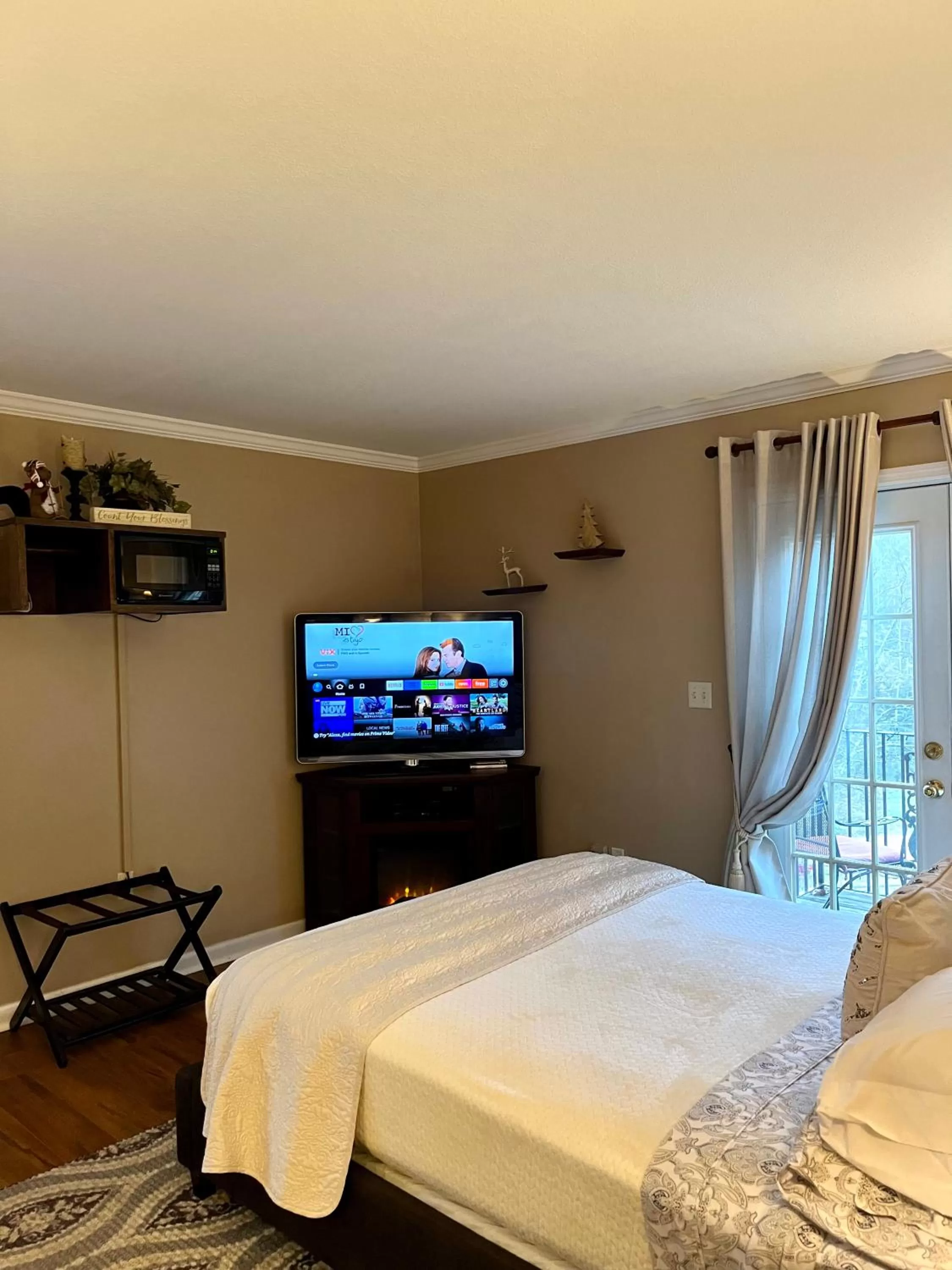 TV and multimedia, Bed in Grafton Lodge