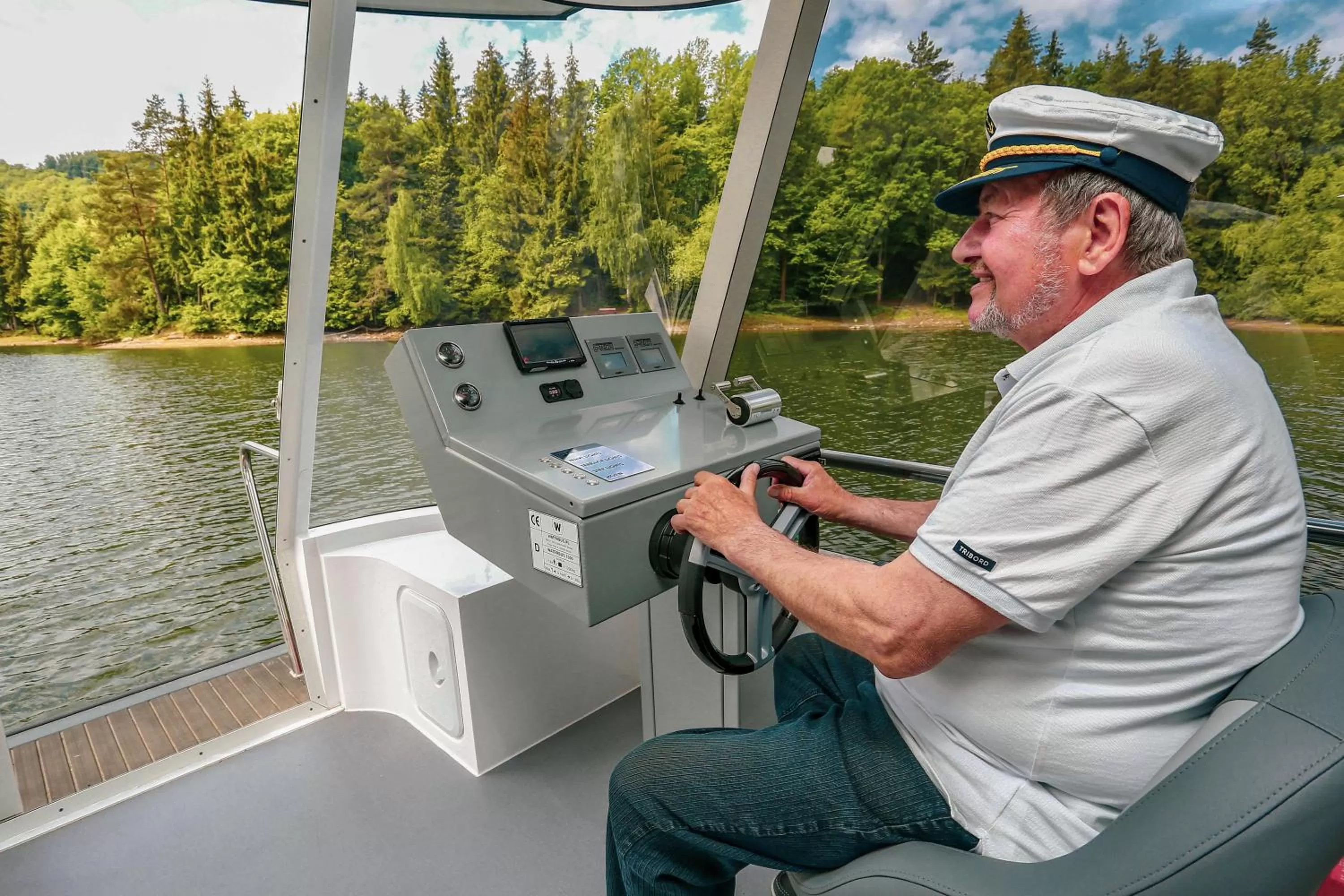 Staff in Adventure Lake Resort - Simared