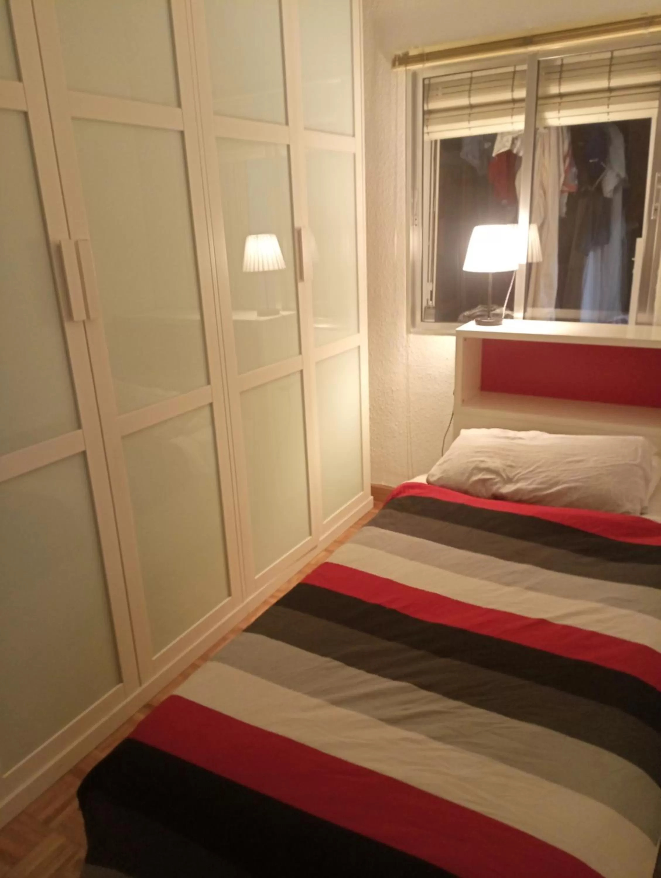 Bed in Habitación Centro Men Only