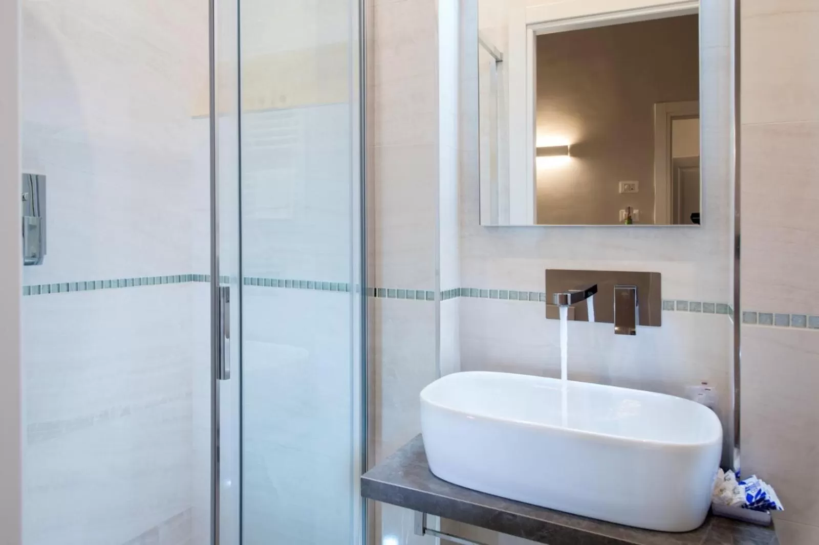 Shower in Corte Nova