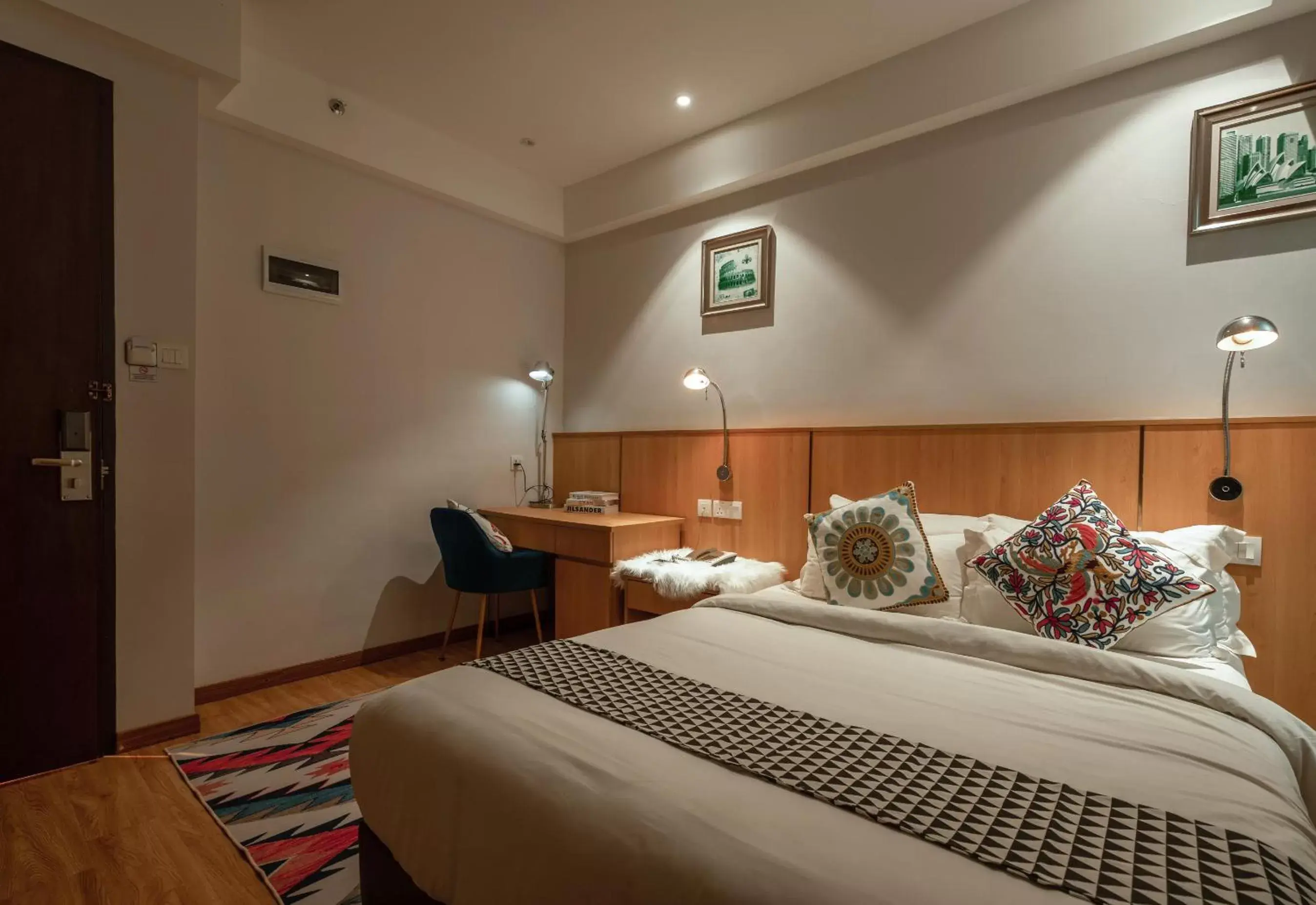 Superior Double Room with City View in Summer Tree Hotel Penang Superior Double Room with City View in Summer Tree Hotel Penang