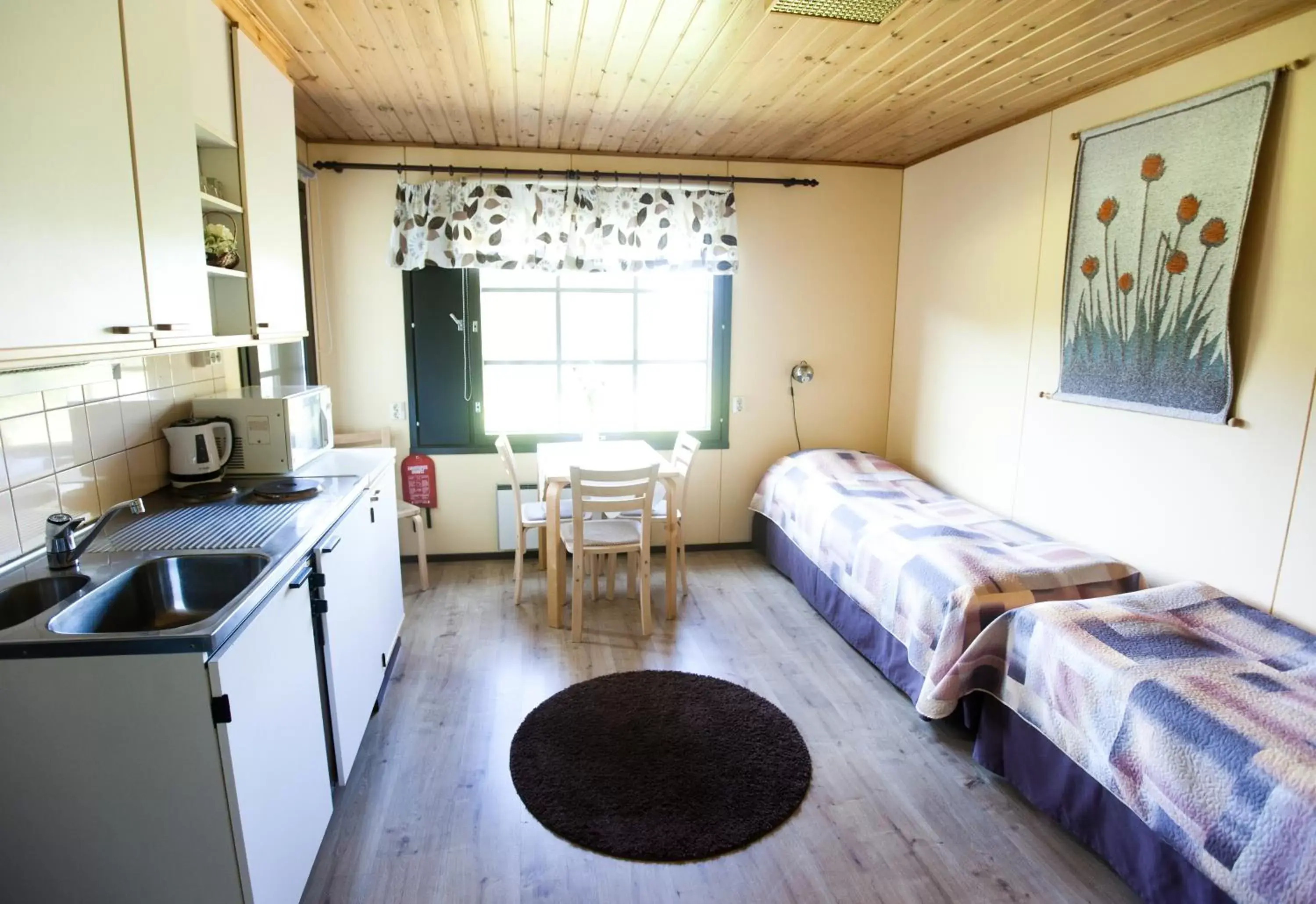 Twin Room - single occupancy in Resort Naaranlahti Twin Room - single occupancy in Resort Naaranlahti