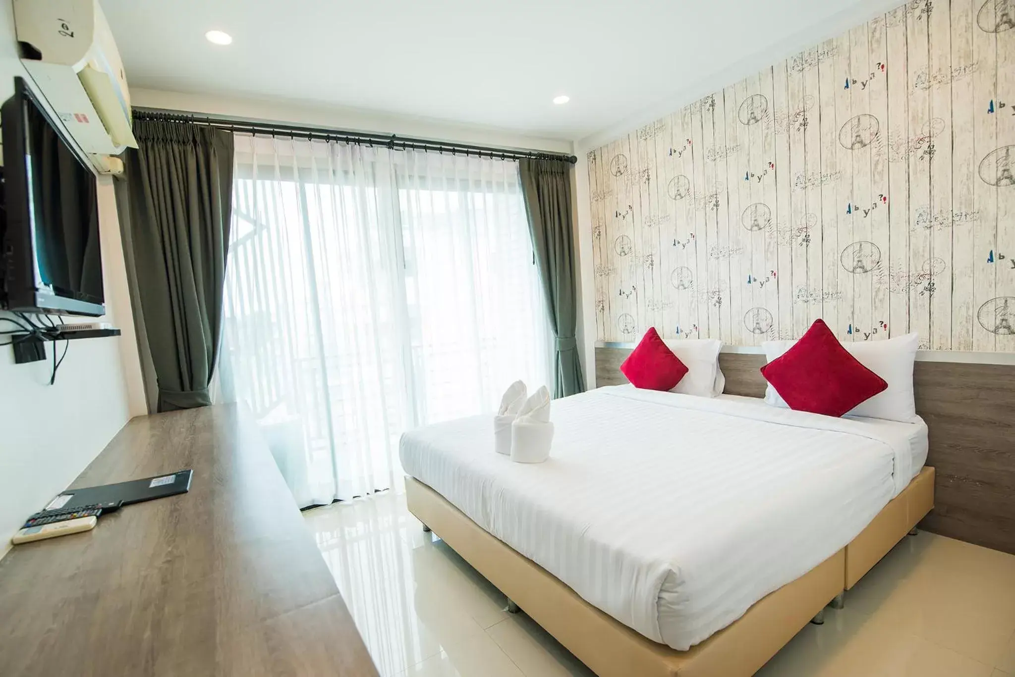 Standard Double Room with Balcony in Irin Beach Cha-am Standard Double Room with Balcony in Irin Beach Cha-am