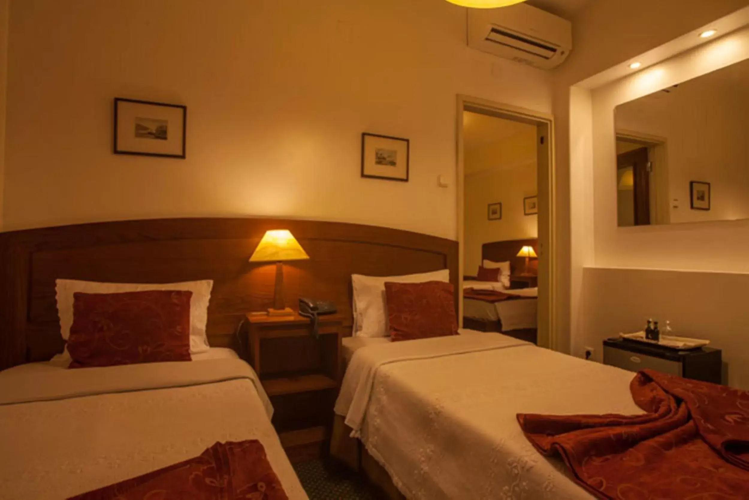 Family Suite in Vera Cruz Porto Downtown Hotel Family Suite in Vera Cruz Porto Downtown Hotel