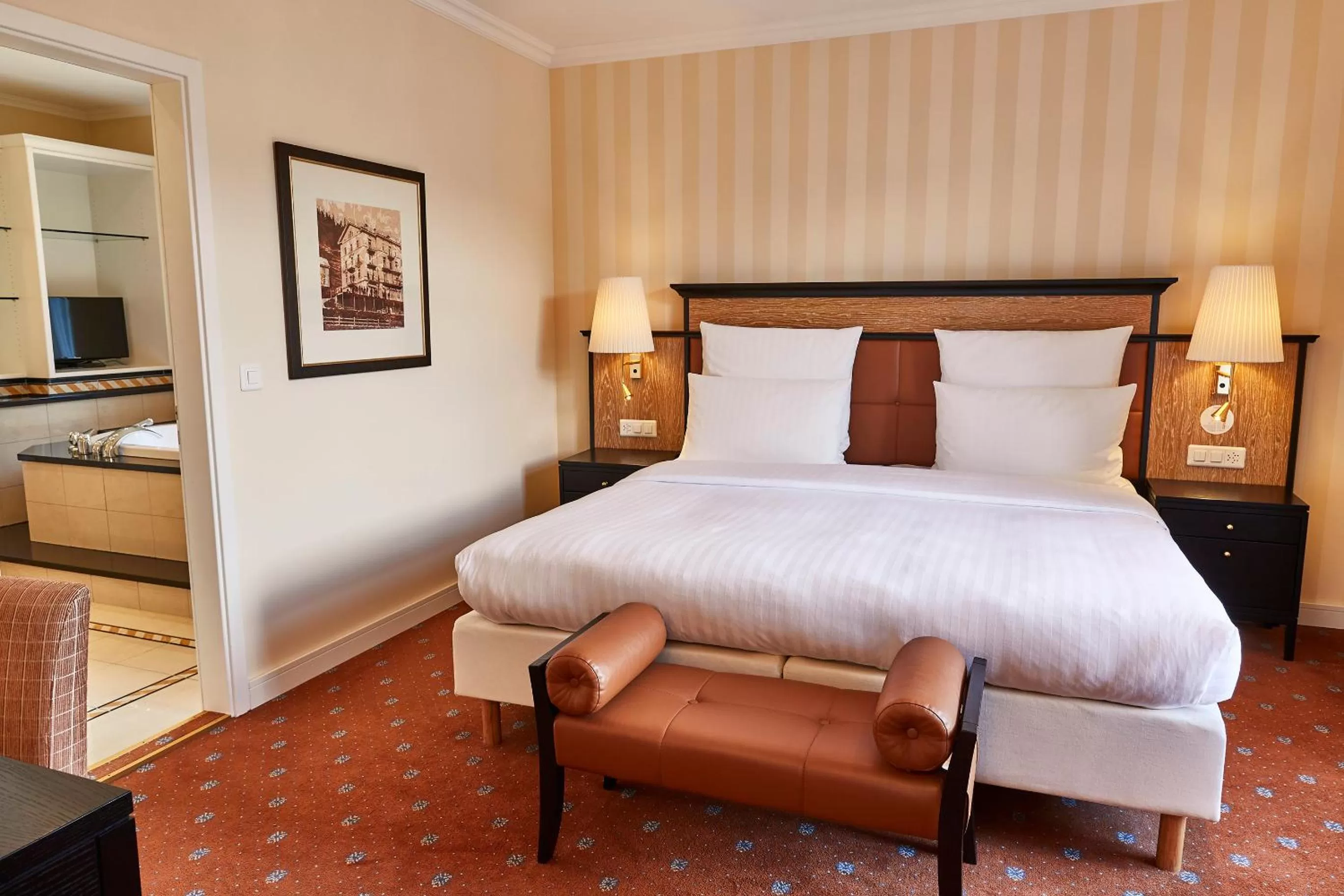 Bedroom, Bed in Steigenberger Icon Grandhotel Belvédère