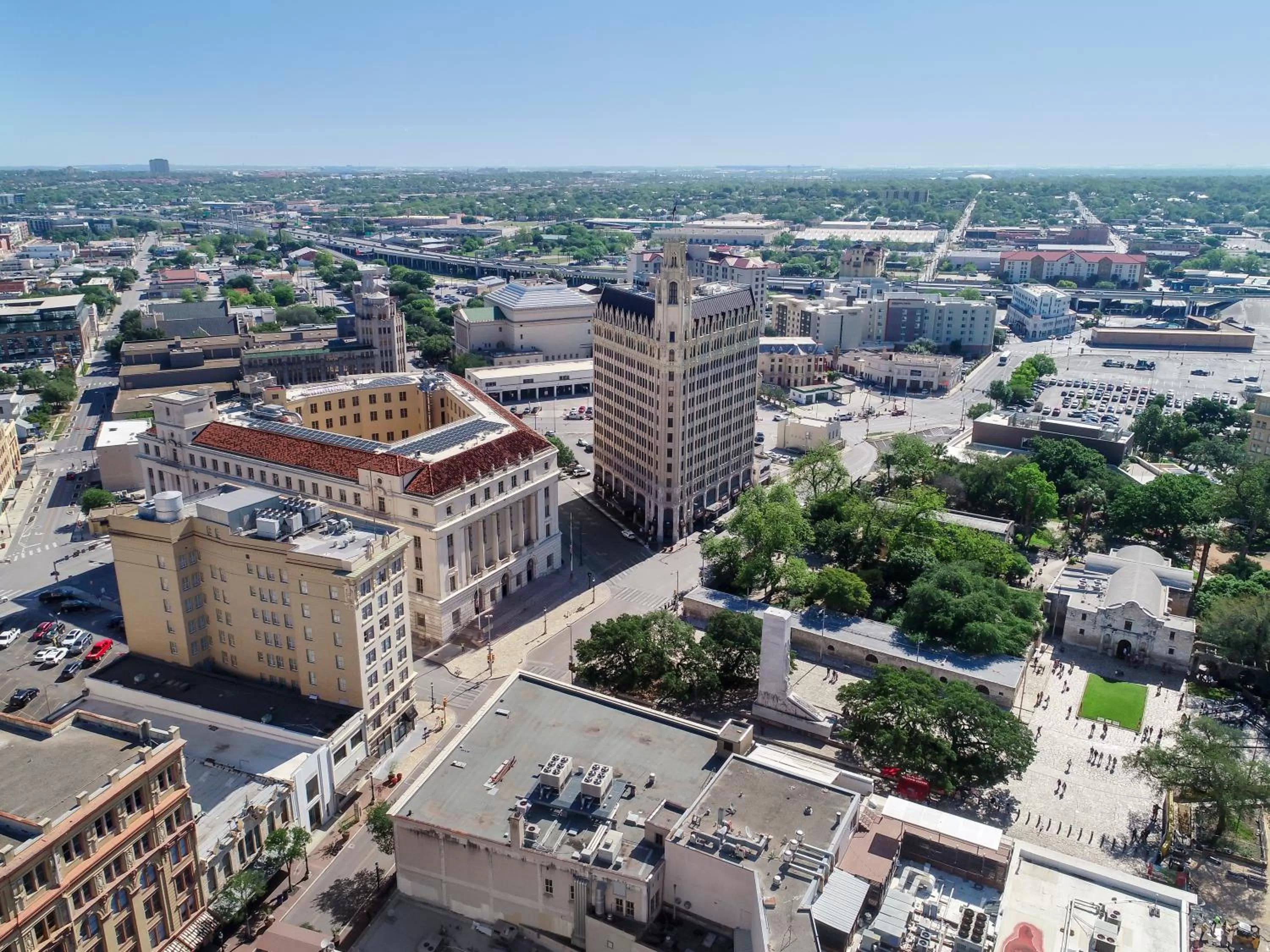 Landmark view in Hotel Gibbs Downtown Riverwalk