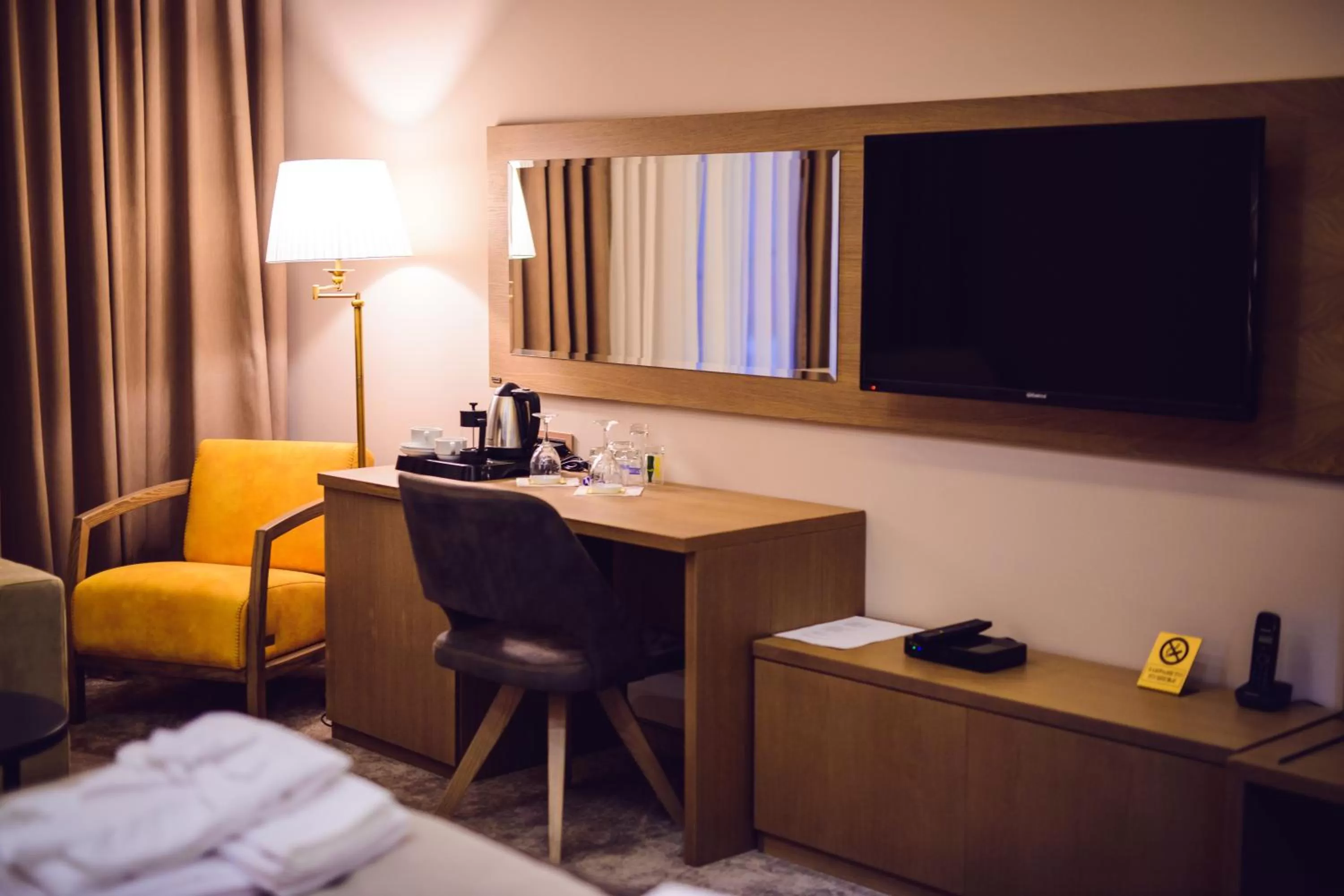 TV/Entertainment Center in Hotel Amor