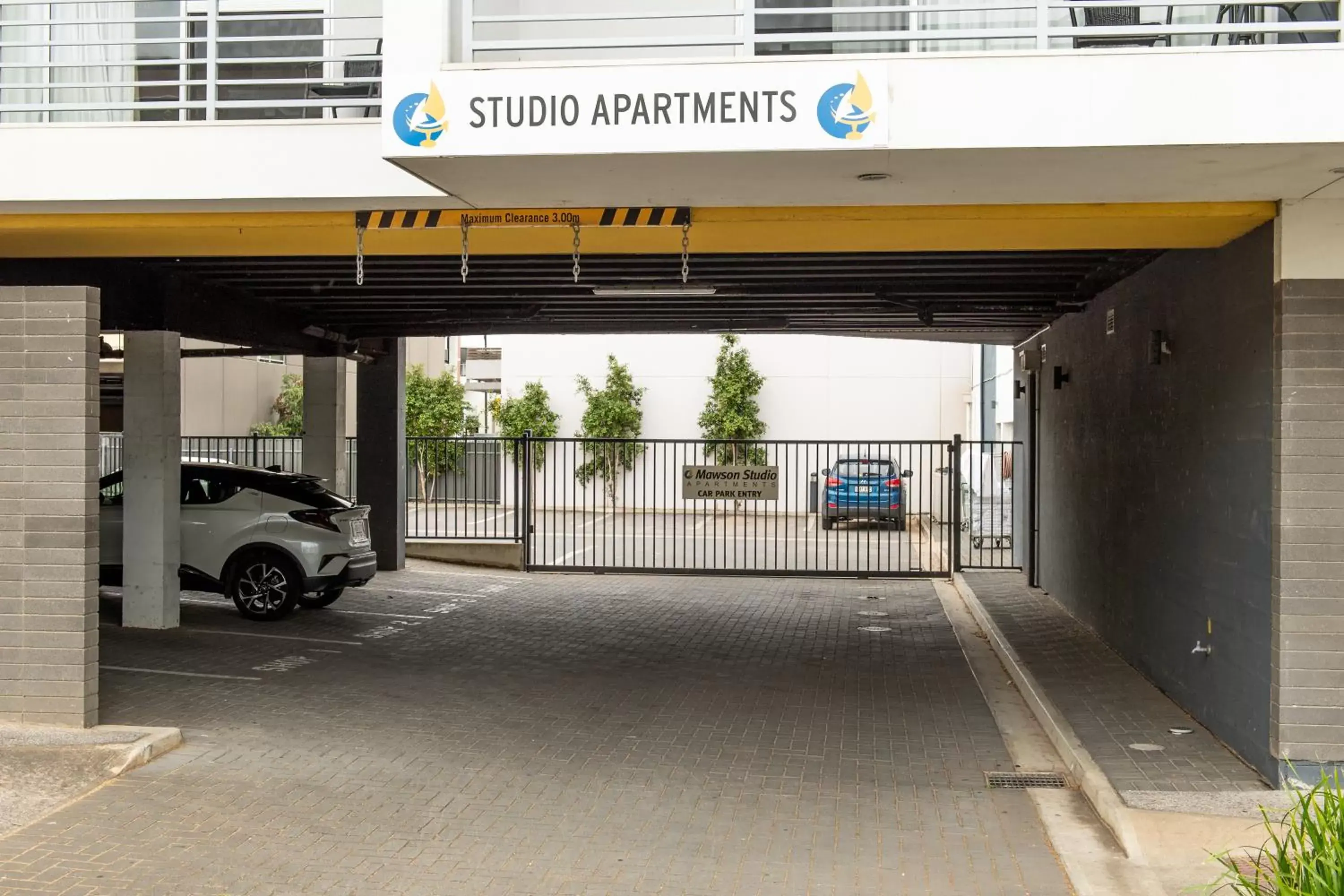 One Bedroom Studio - Offsite & Stair Access only in Mawson Lakes Hotel One Bedroom Studio - Offsite & Stair Access only in Mawson Lakes Hotel