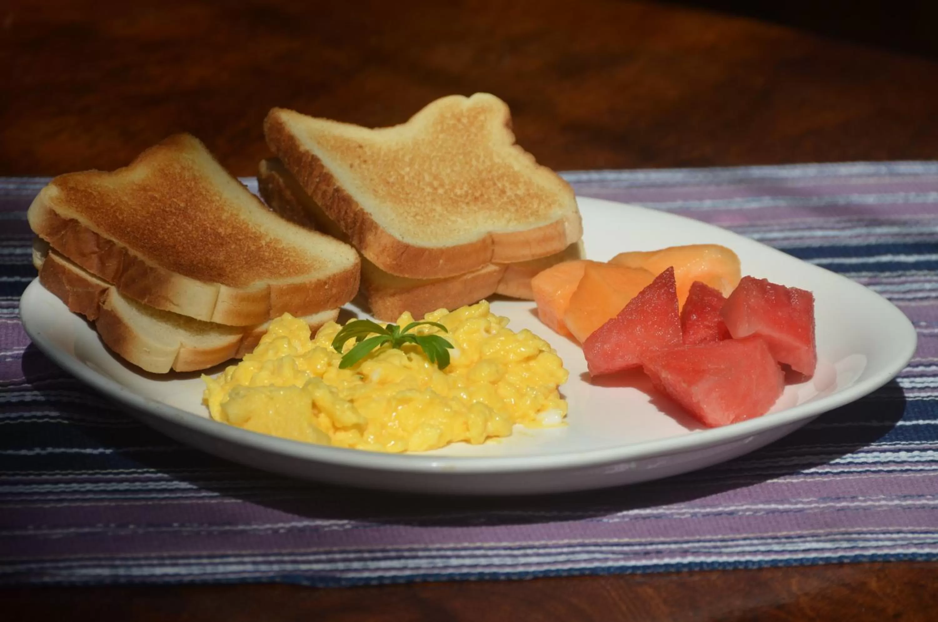 Breakfast, Food in Nuestra Casa