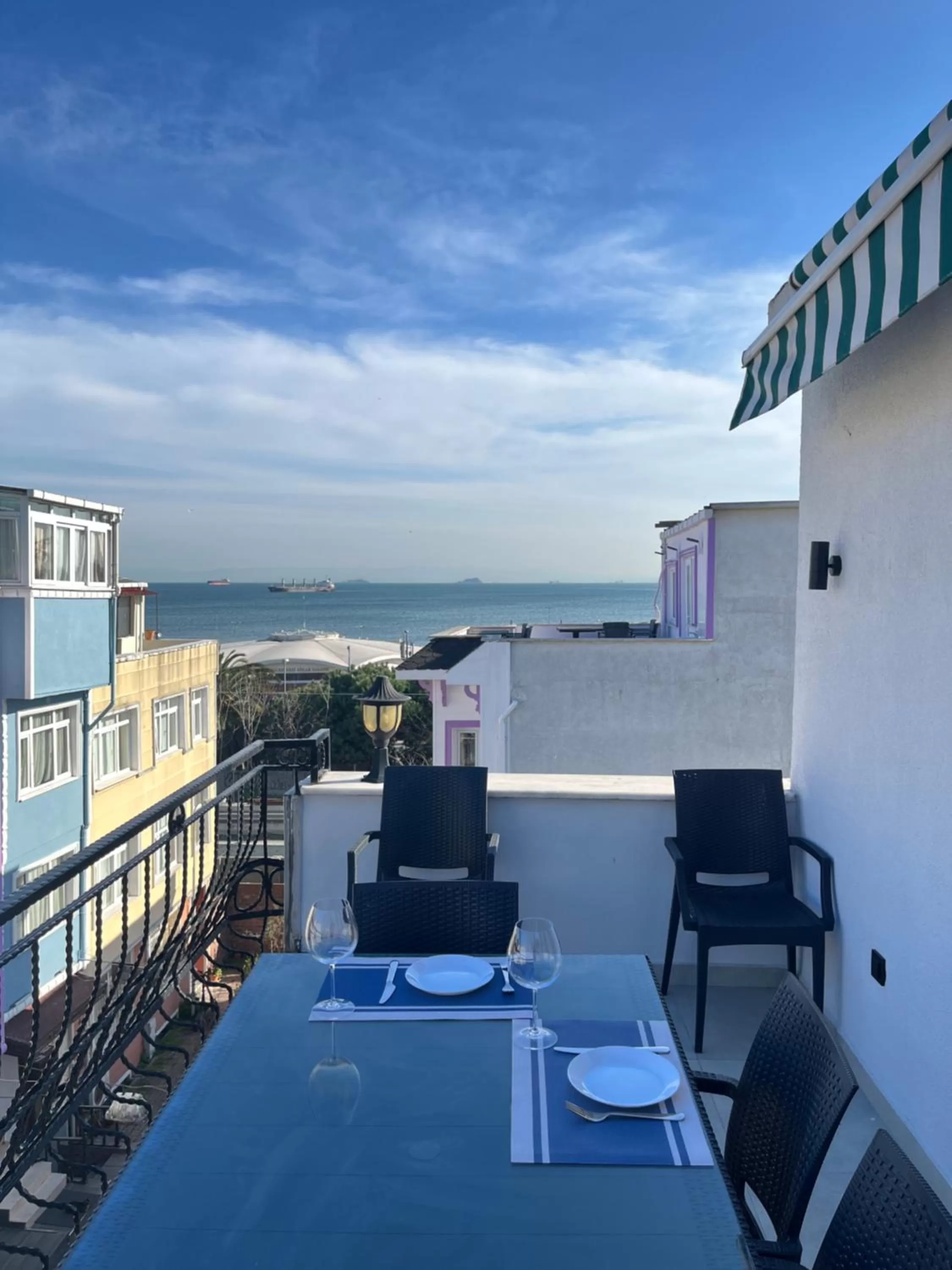 Day in Sultan Pier Hotel