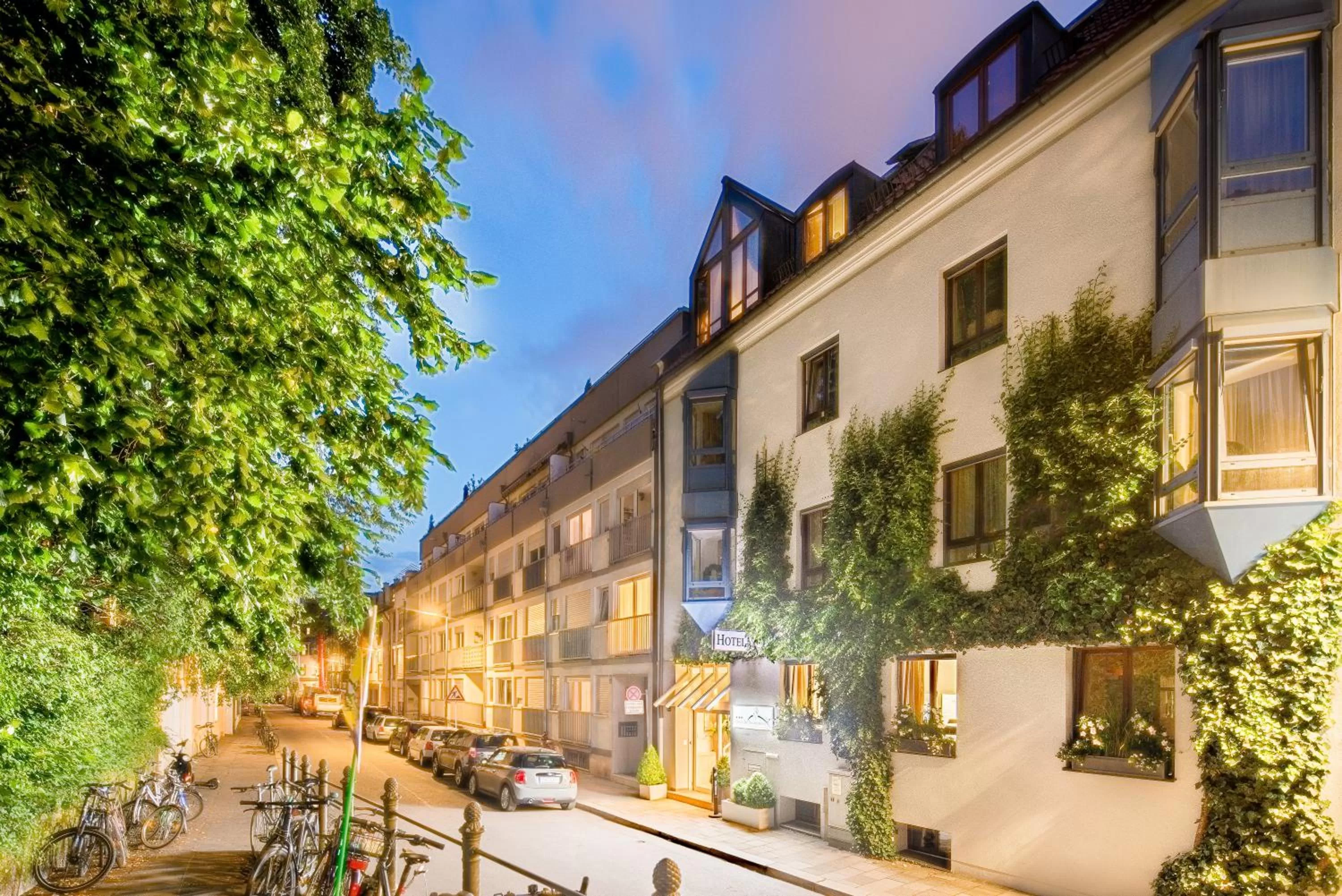 Property building in Hotel Am Nockherberg