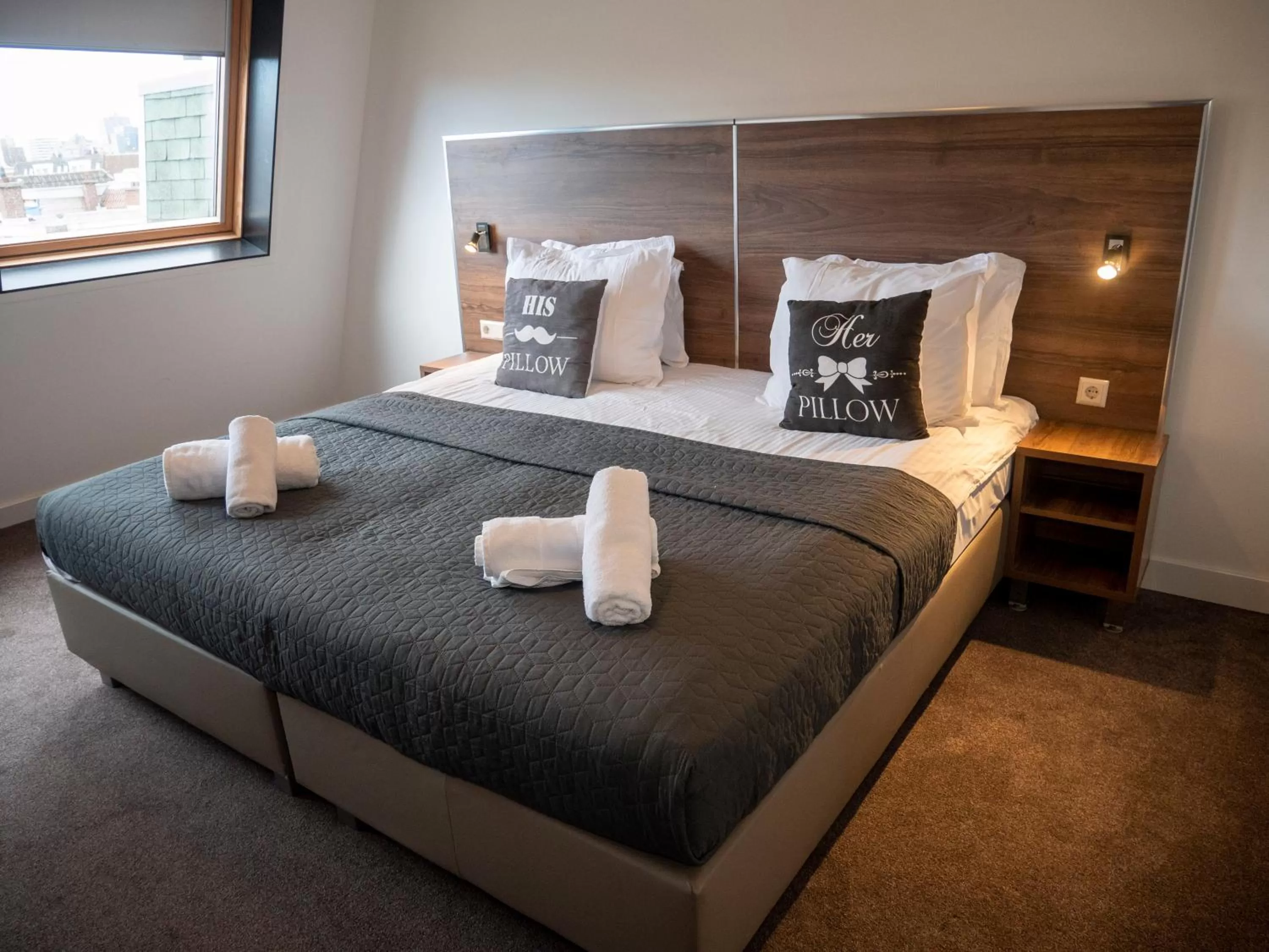 Bed in Hotel Hague Center