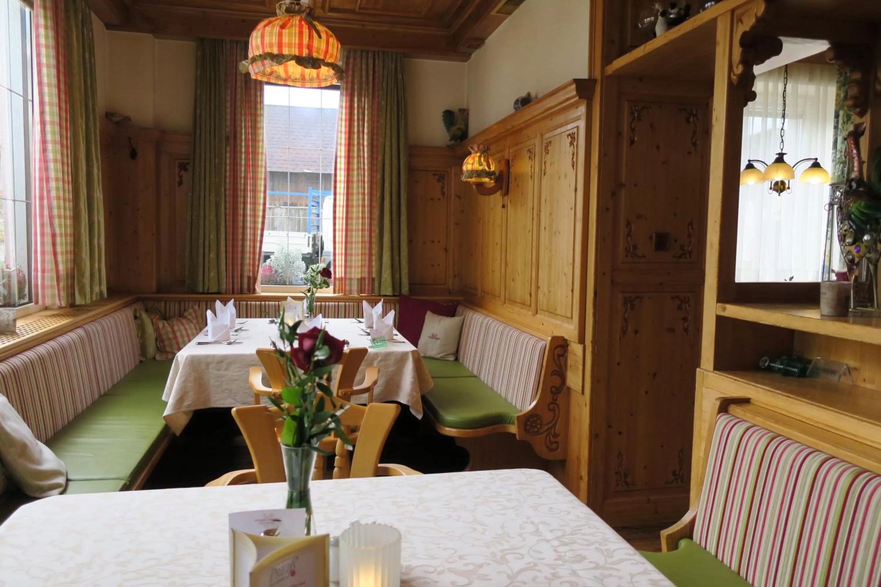 Restaurant/places to eat in Hotel Restaurant Böck "Roter Hahn"