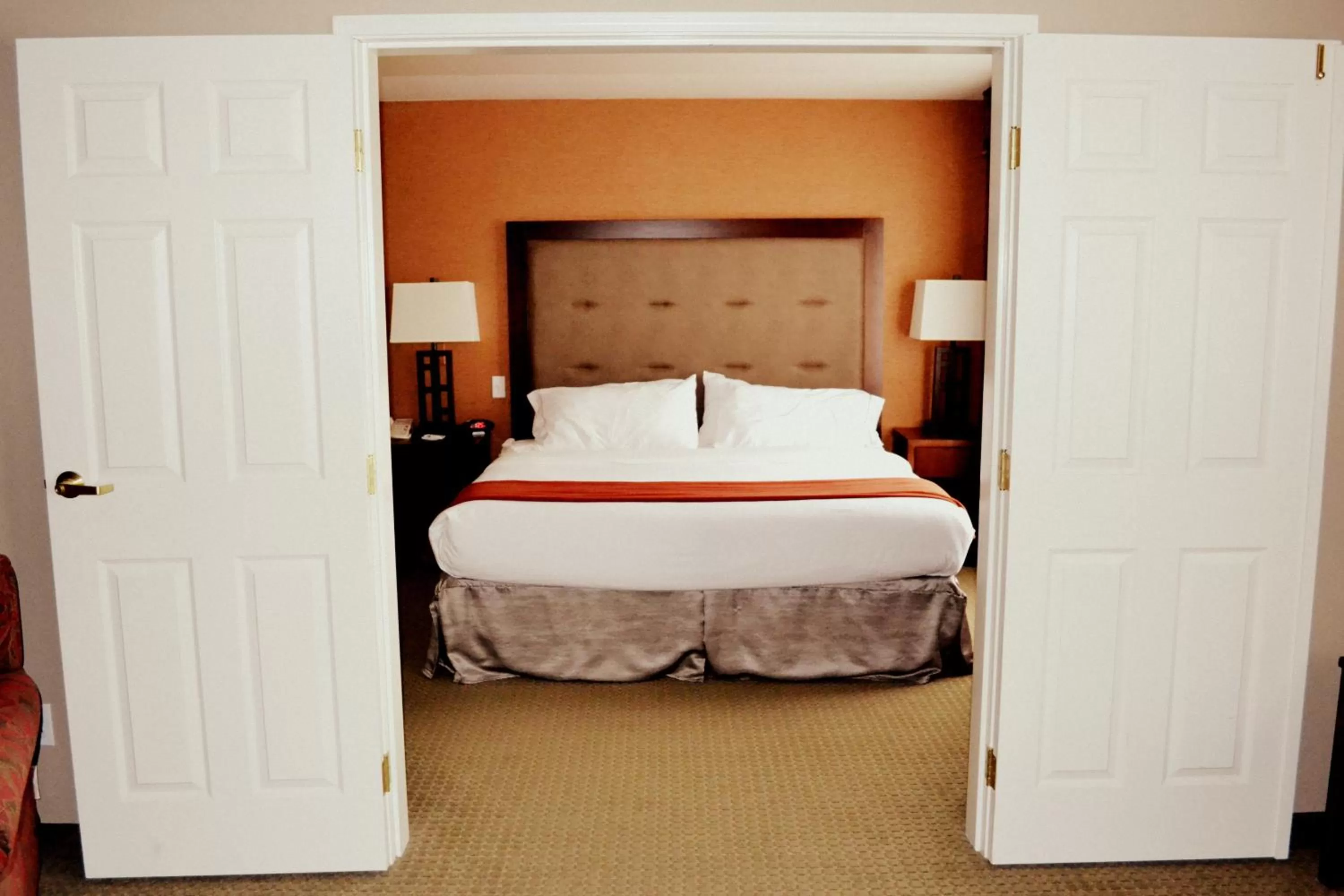 Bedroom, Bed in Holiday Inn Express & Suites Bozeman West by IHG