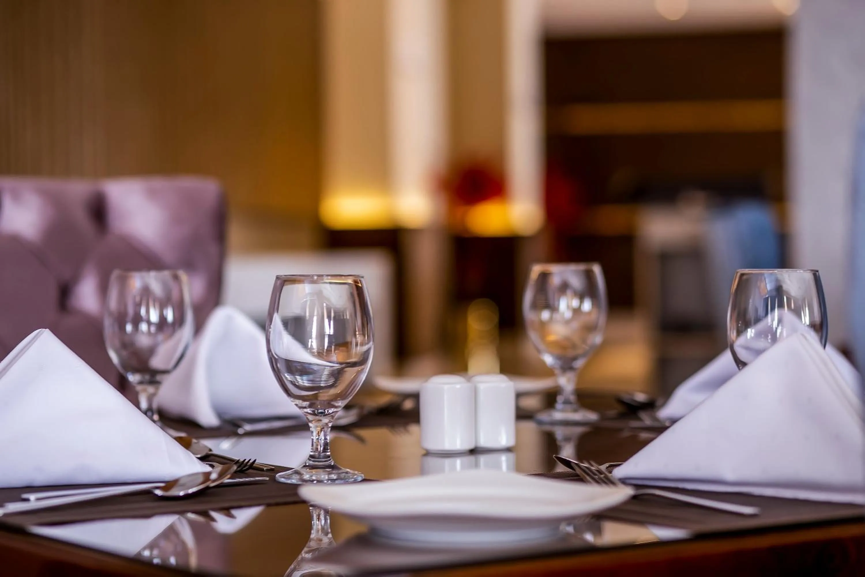 Restaurant/places to eat in Best Western Premier Hotel Gulberg Lahore