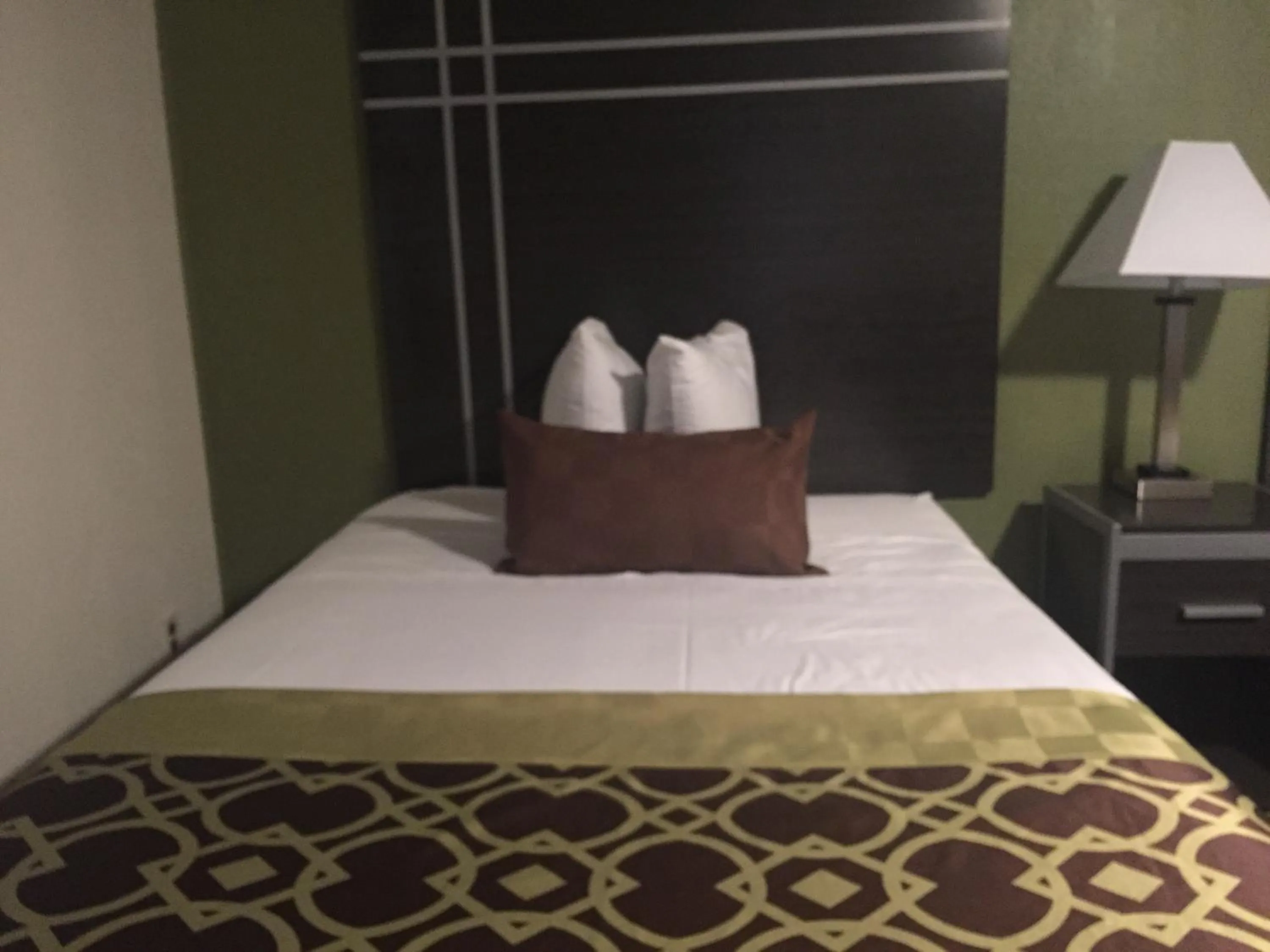 Bed in Wildwood Inn Hotel Travelodge Beach & Boardwalk