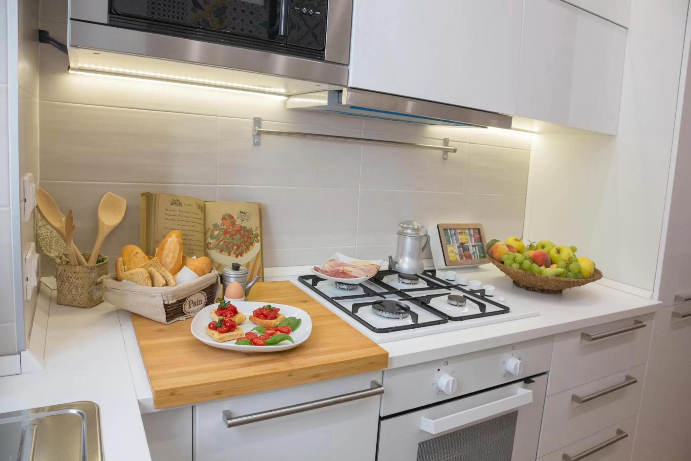 American breakfast in Napolinn