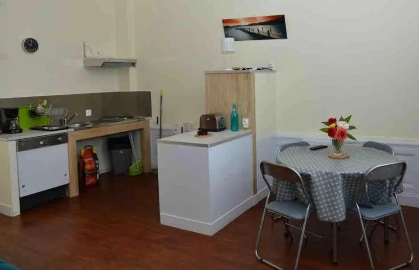 Kitchen or kitchenette, Kitchen/Kitchenette in Apparthotel Douai Gare