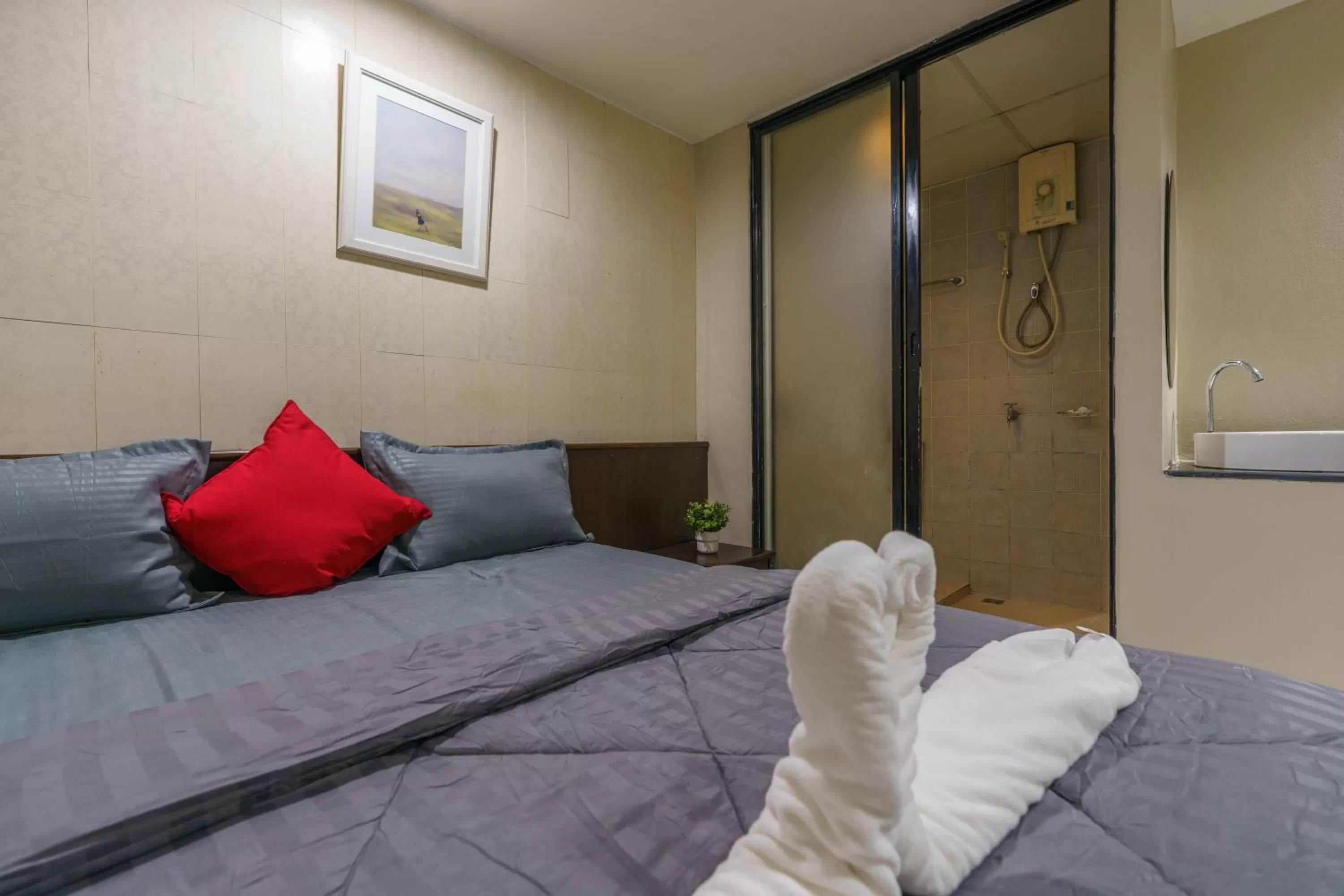 Bed in CheQinn Bed Sukhumvit 4 Nana Plaza