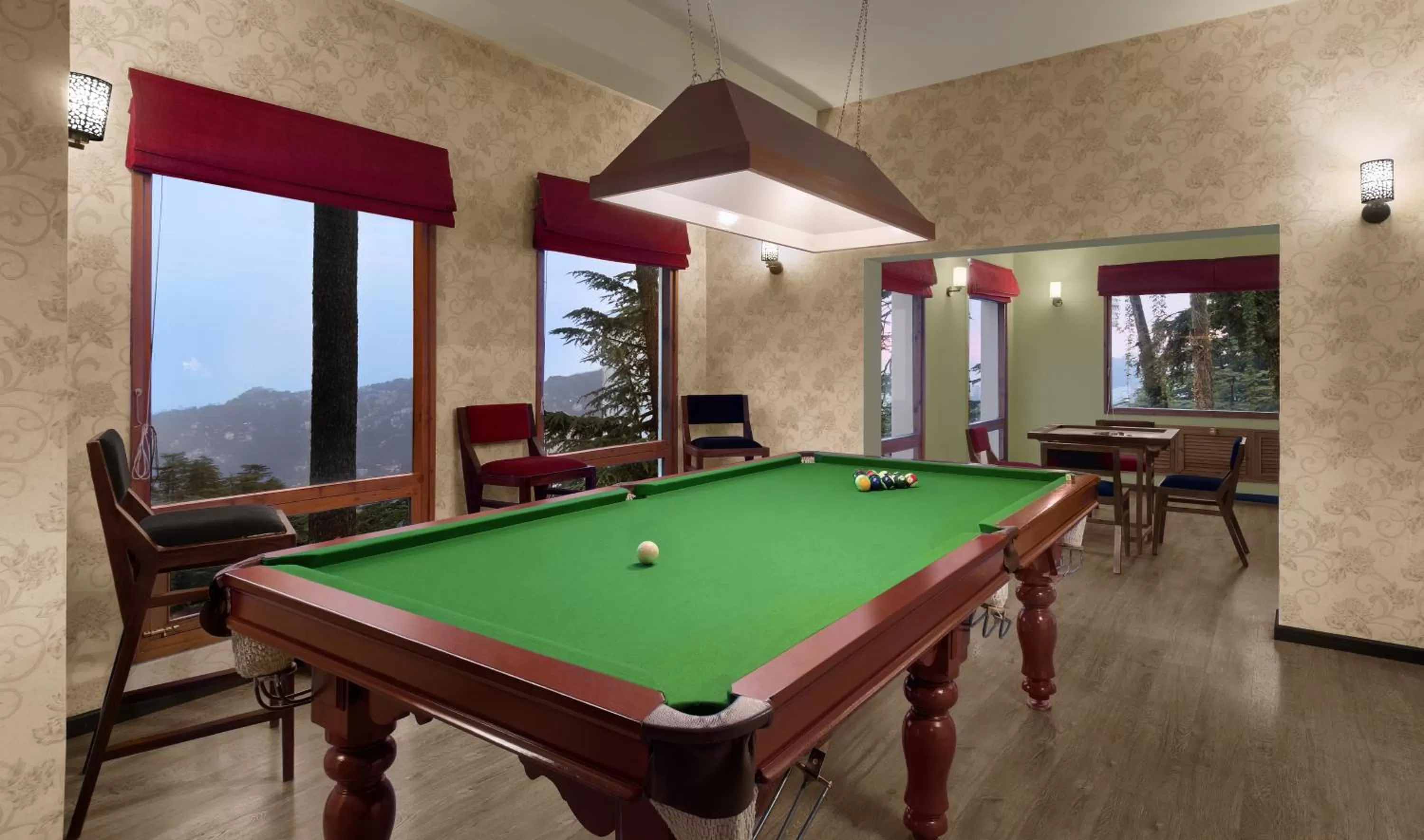 Billiard in Honeymoon Inn Shimla